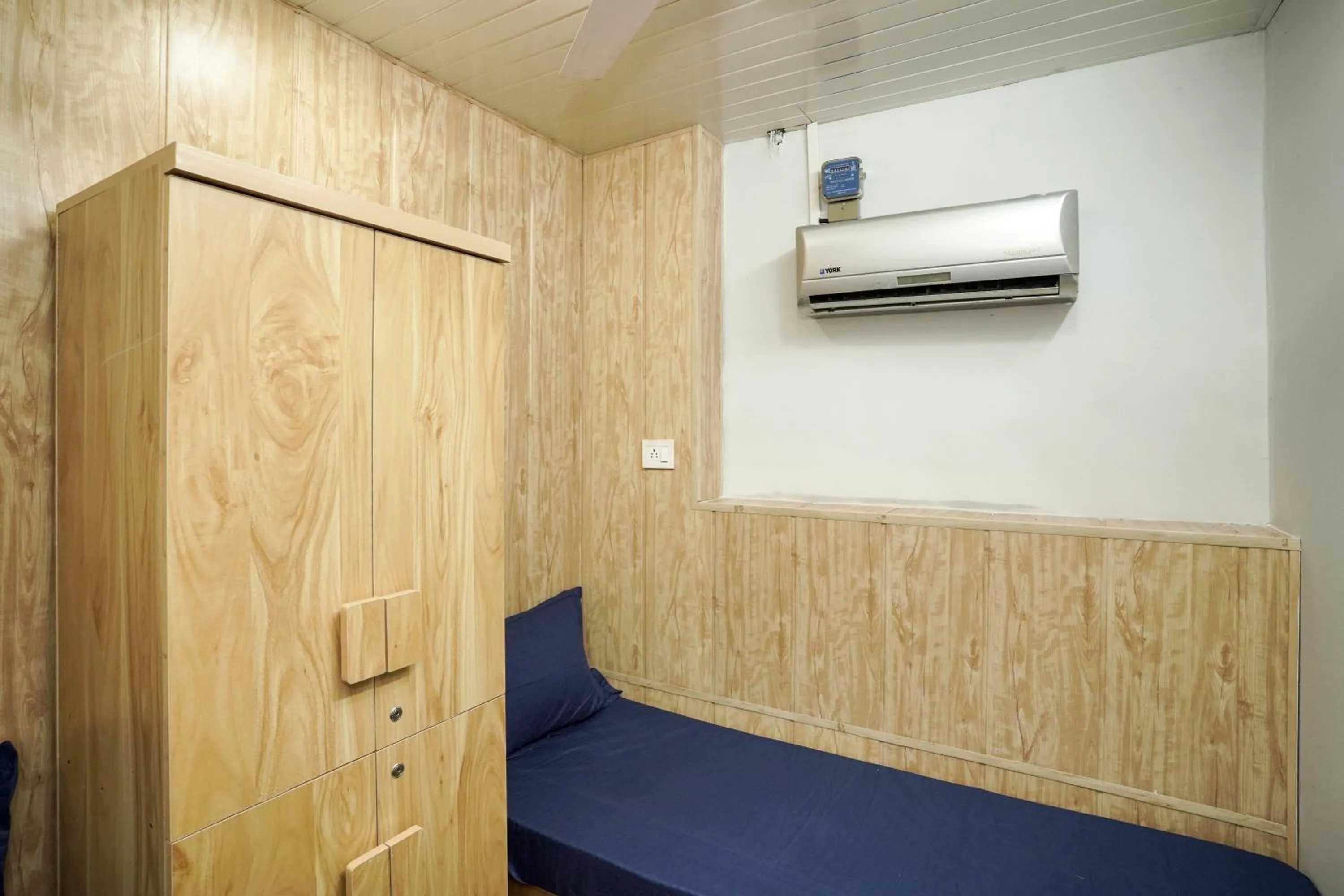 air conditioner in ZEST STAYS 1054-ANDHERI WEST