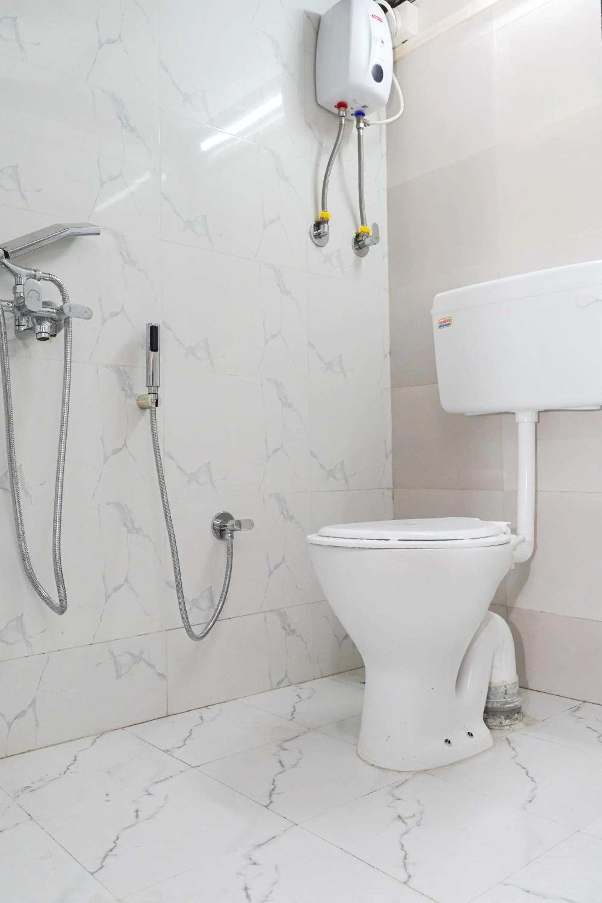 Toilet in ZEST STAYS 1054-ANDHERI WEST