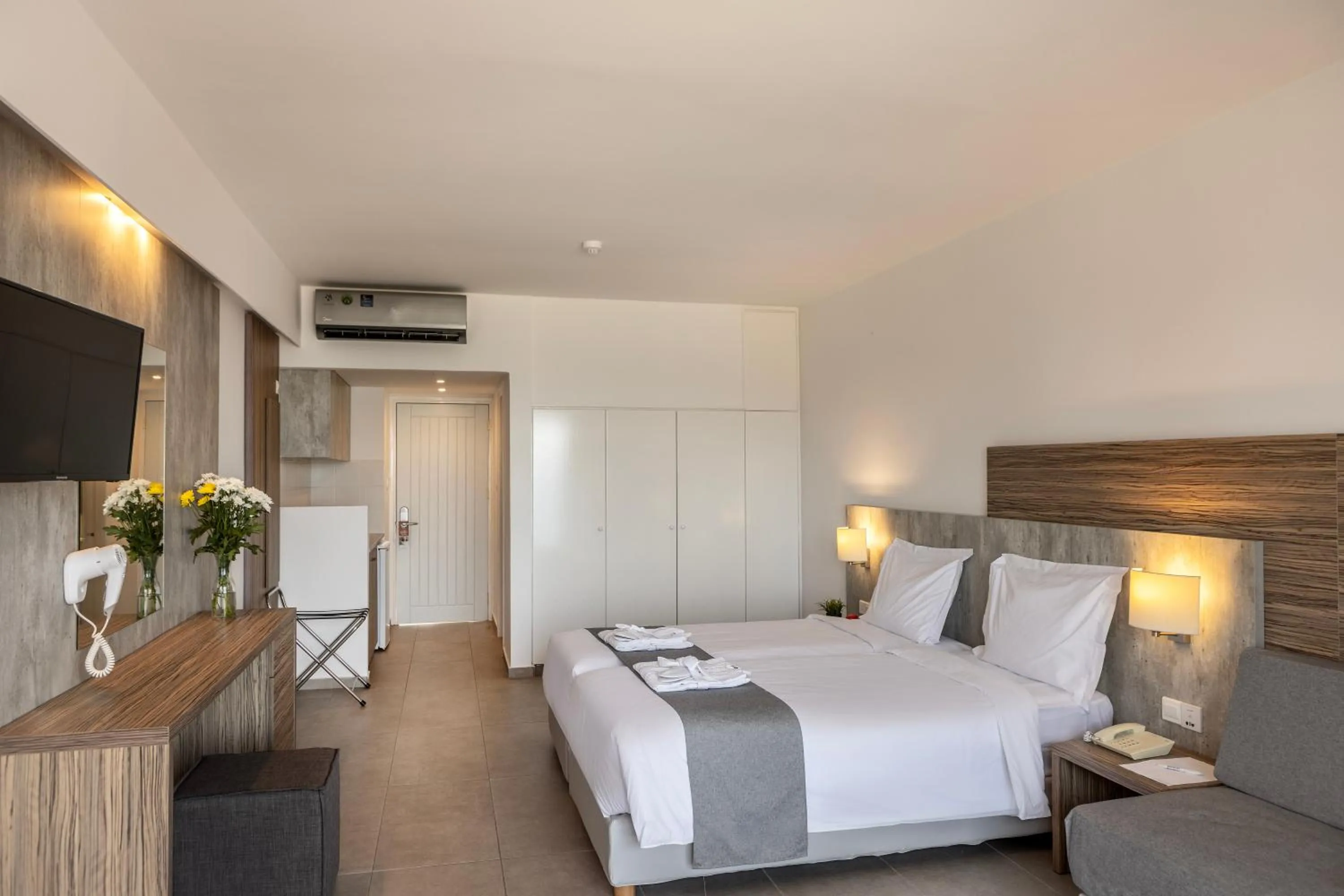 Bedroom, Bed in Kapetanios Aqua Resort