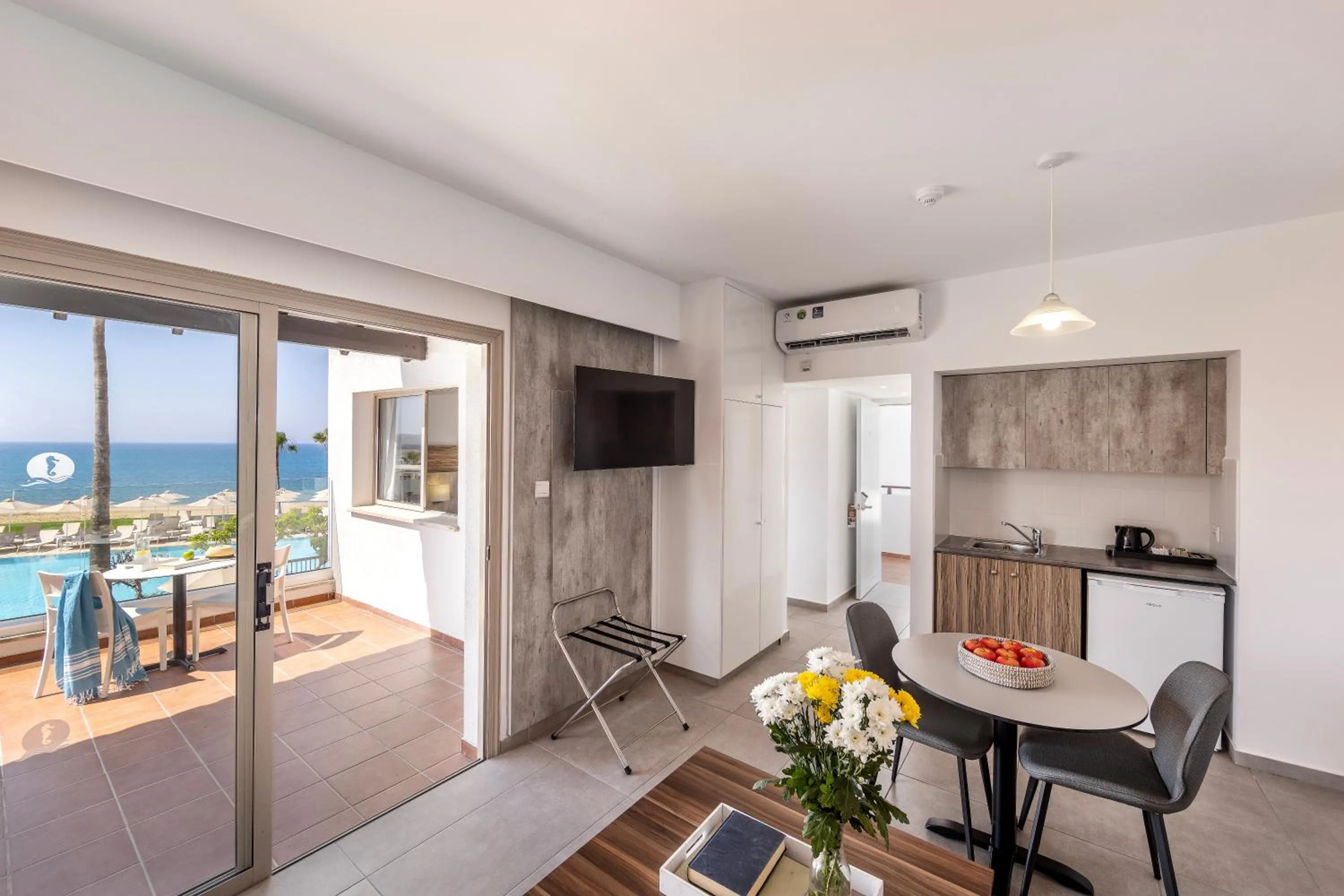 Bedroom in Kapetanios Aqua Resort