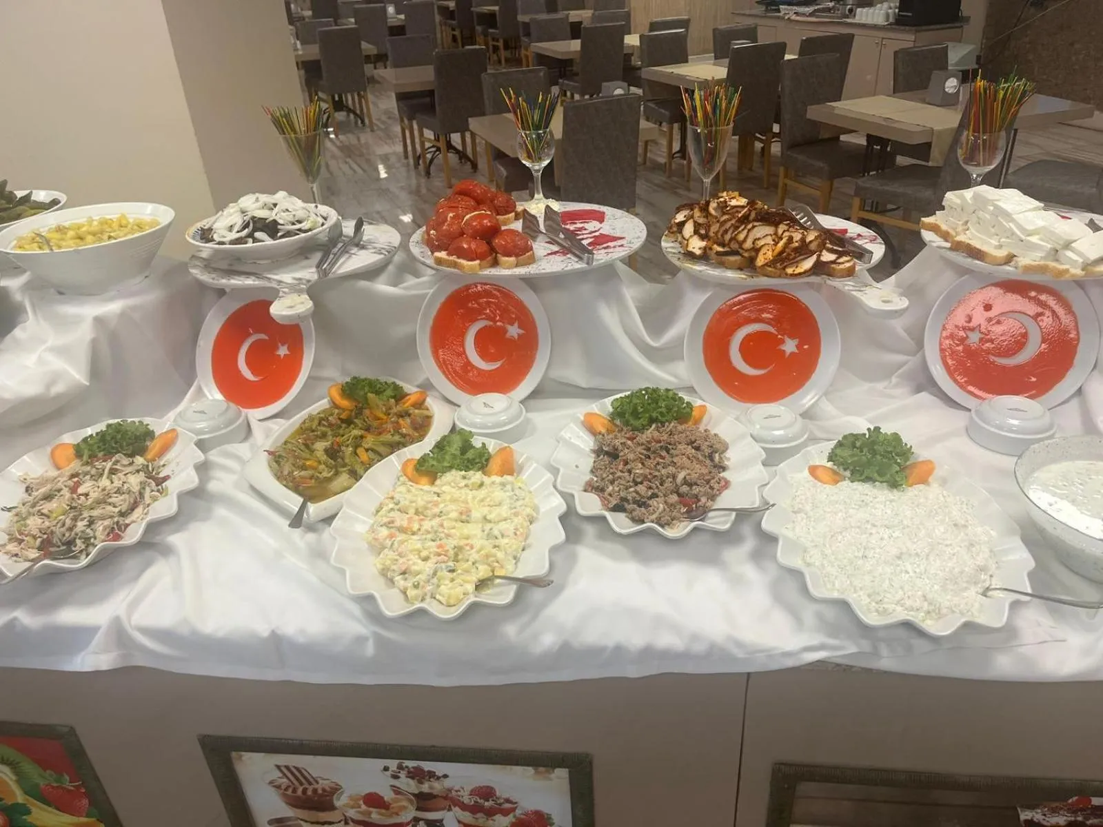 Restaurant/places to eat in Elamir Resort Hotel