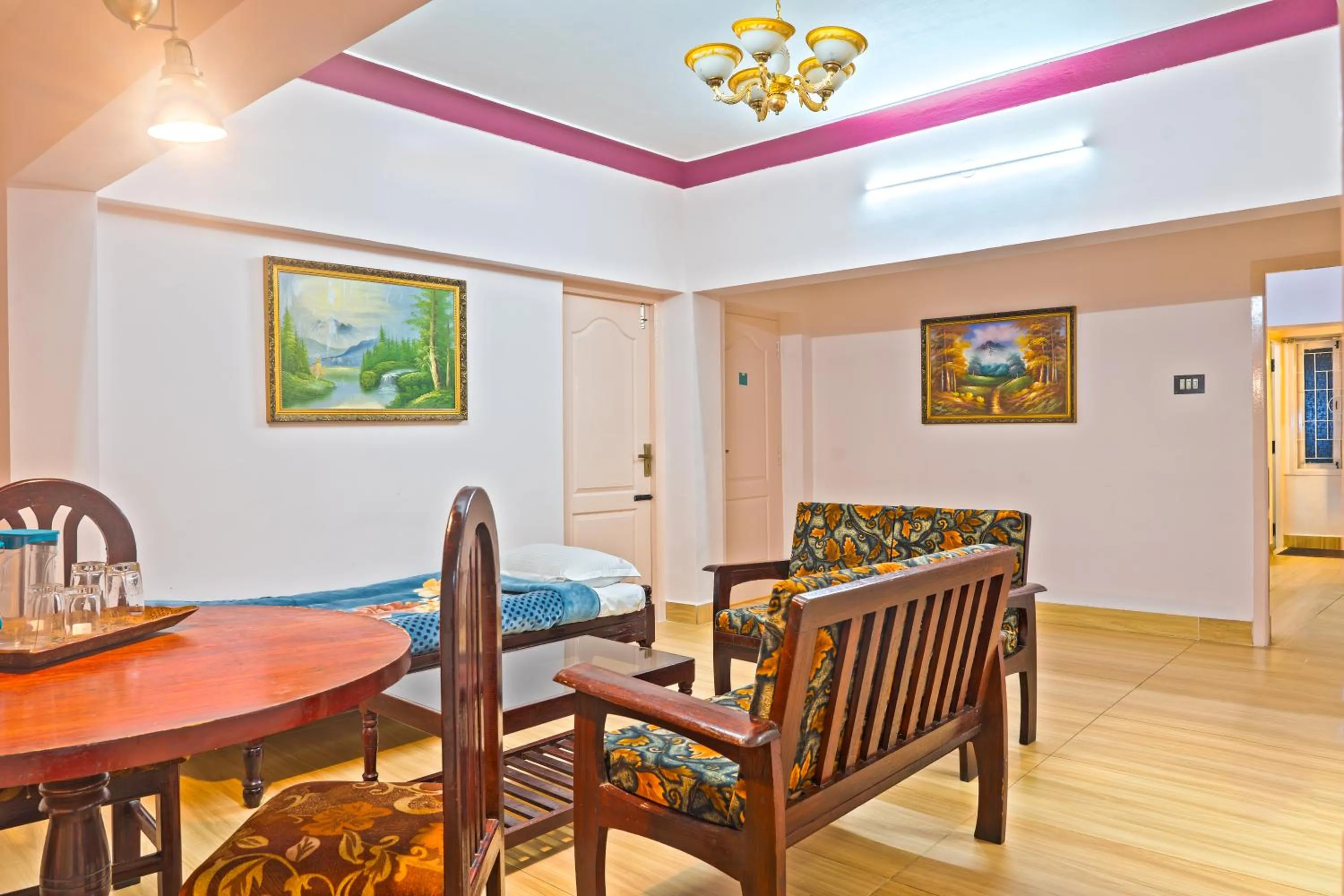 Dining area in Hotel Mount View