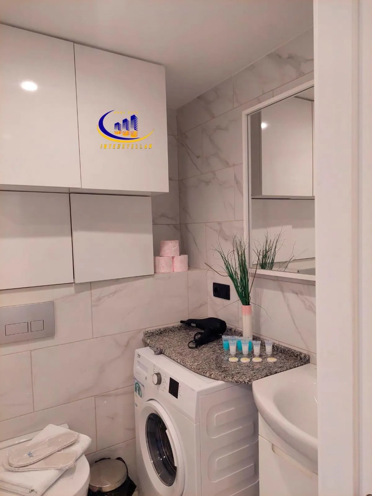 Toilet in INTERSTELLAR ☆ ORBI CITY