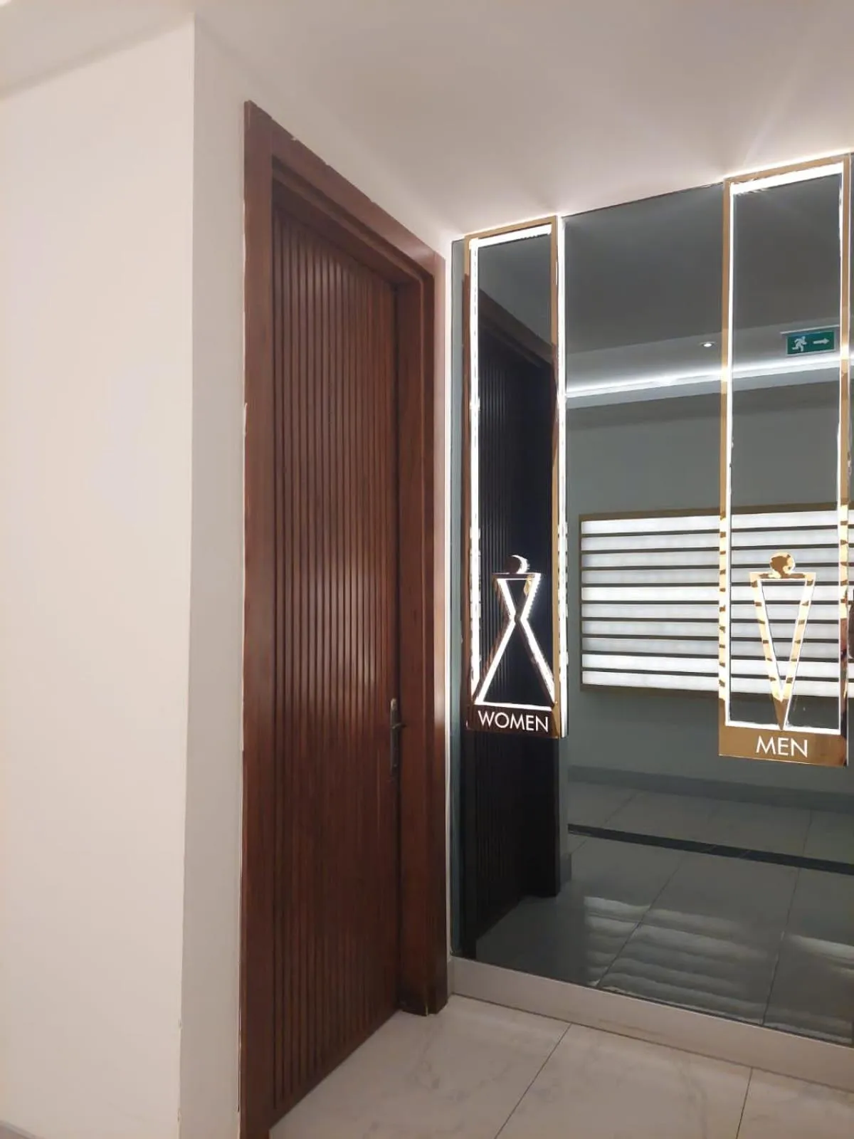 Toilet in INTERSTELLAR ☆ ORBI CITY