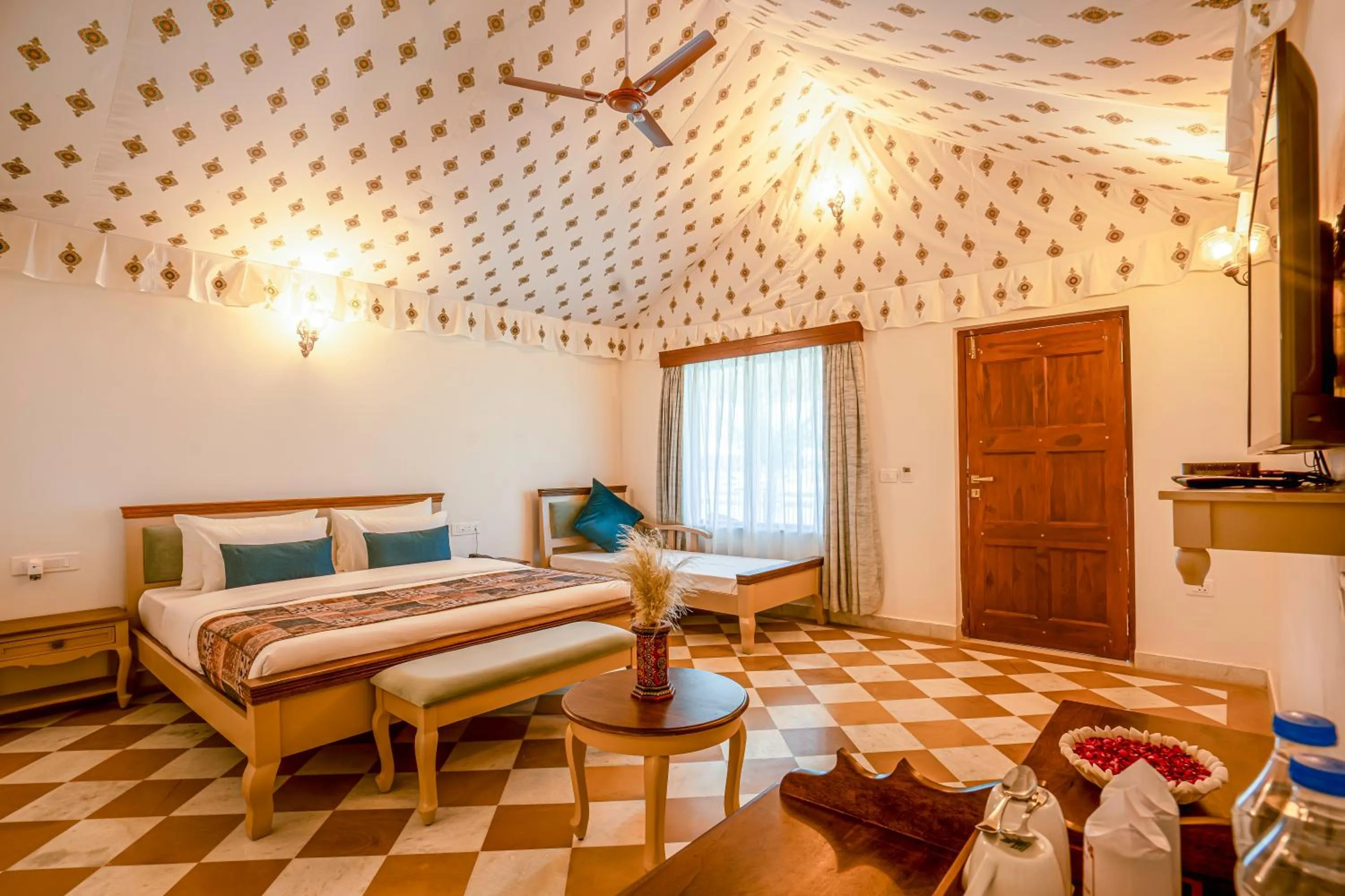 Bedroom, Bed in Marugarh Camp and Resort Jaisalmer