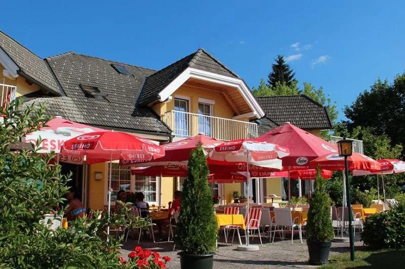 Property building in Seevilla Wochinz