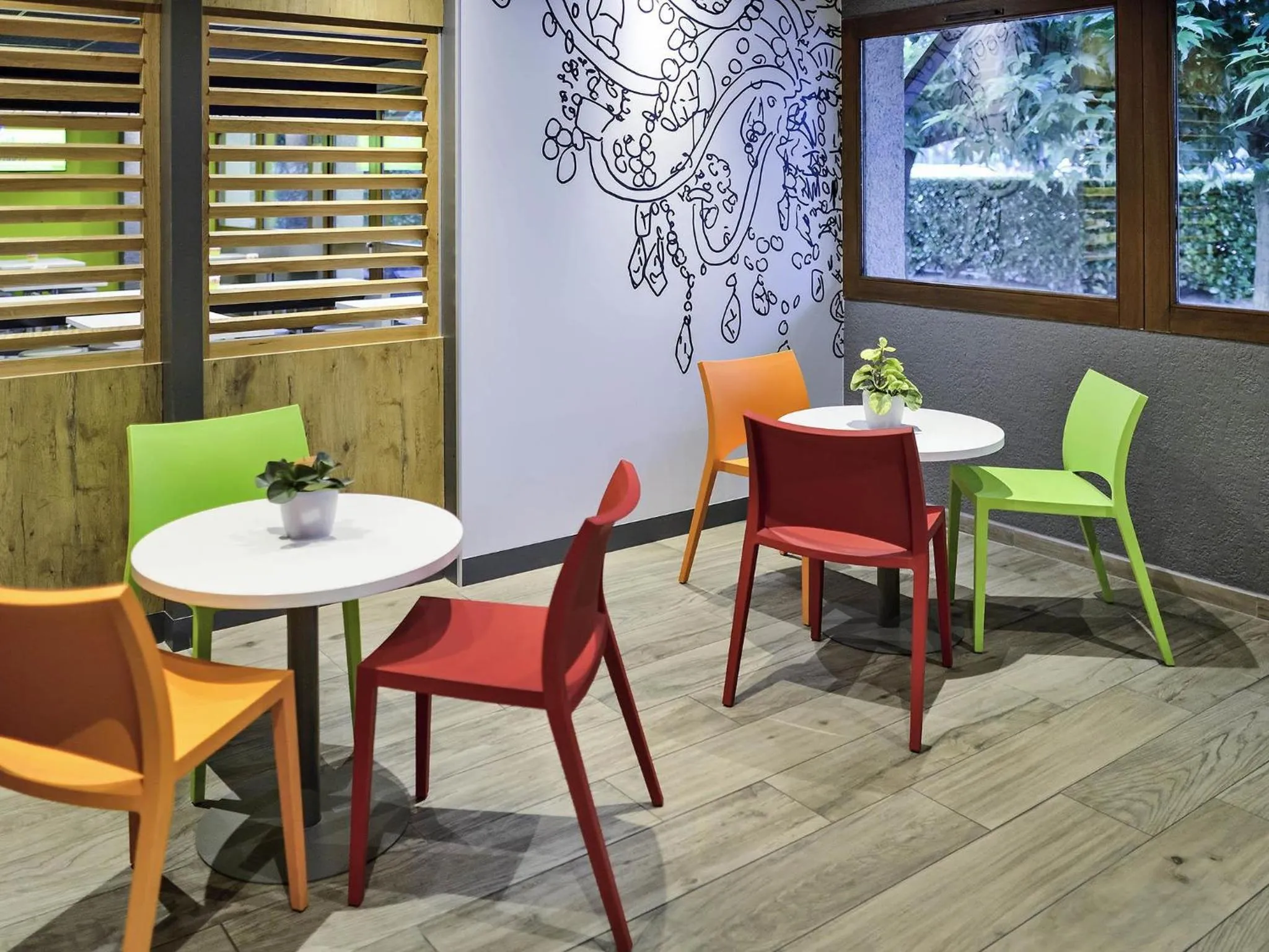 Property building in Ibis Budget Avignon Nord