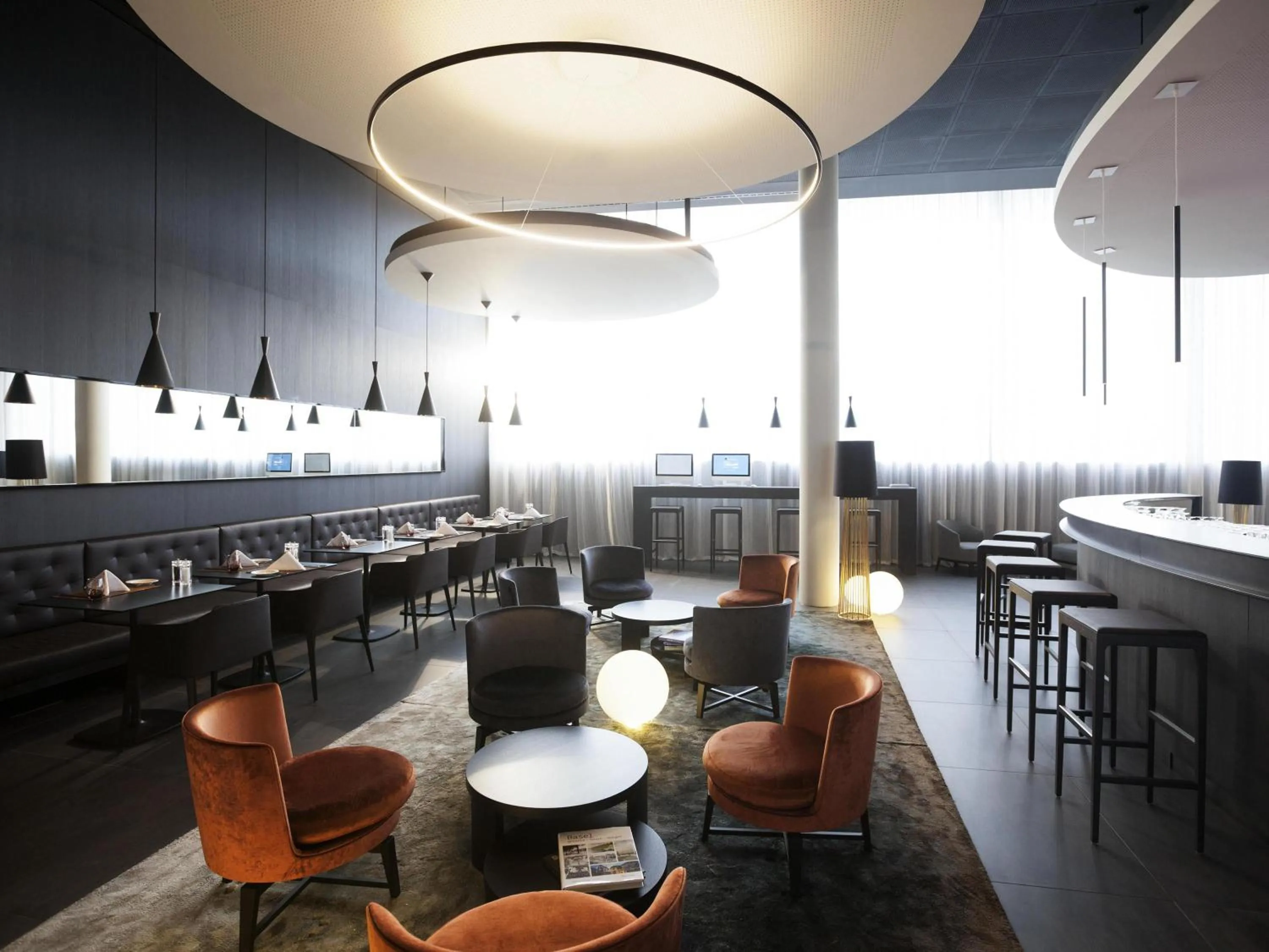 Restaurant/places to eat in Novotel Basel City