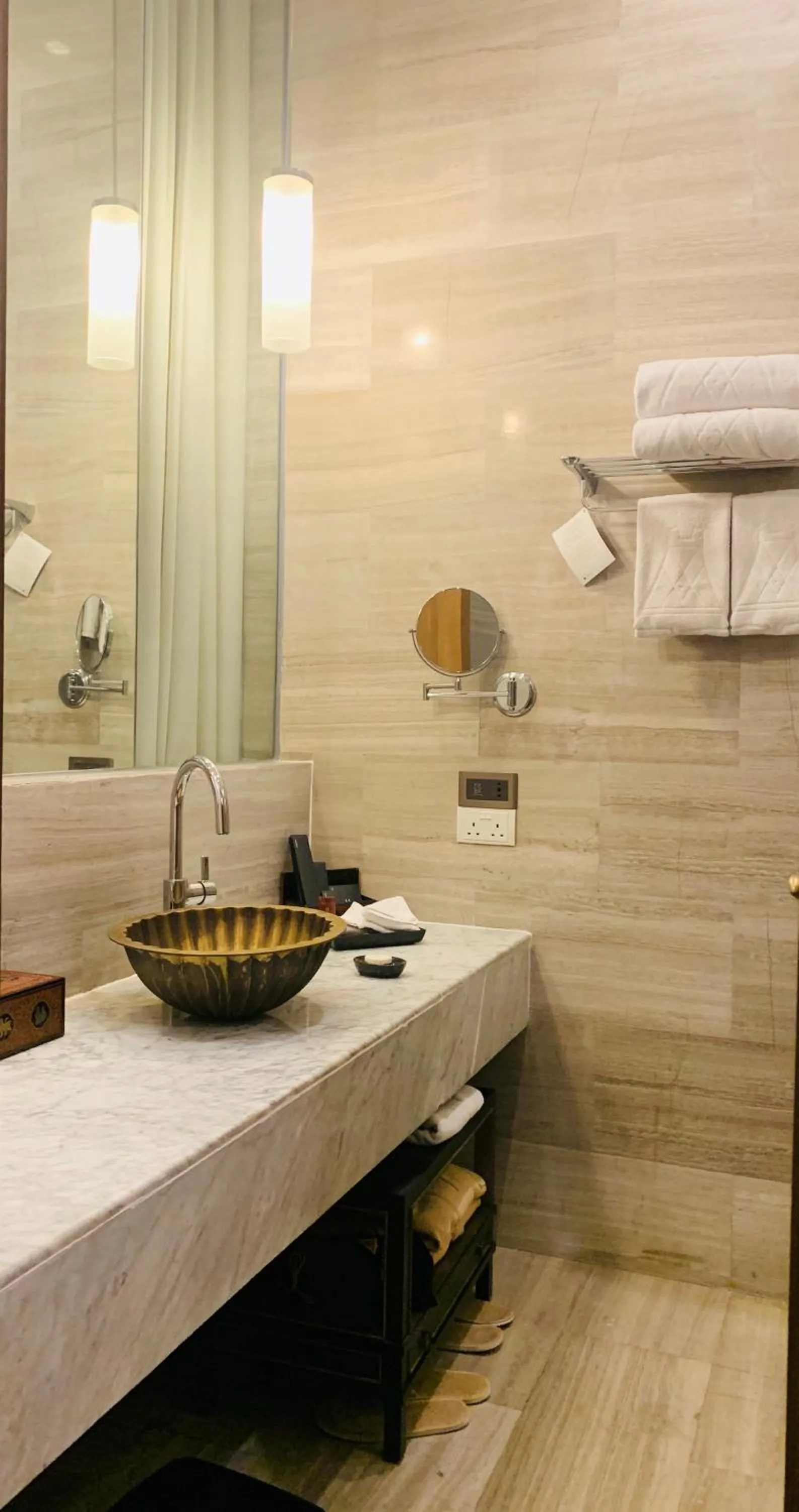 Bathroom in The Lake Garden Nay Pyi Taw - MGallery Collection