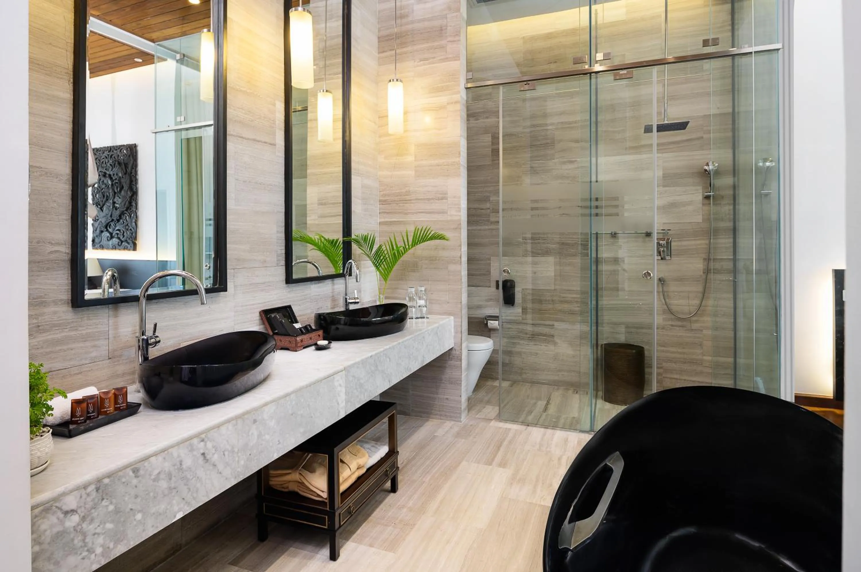 Bathroom in The Lake Garden Nay Pyi Taw - MGallery Collection