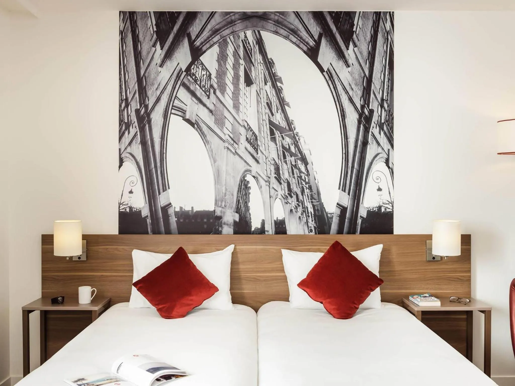 Bedroom, Bed in Aparthotel Adagio La Defense Courbevoie