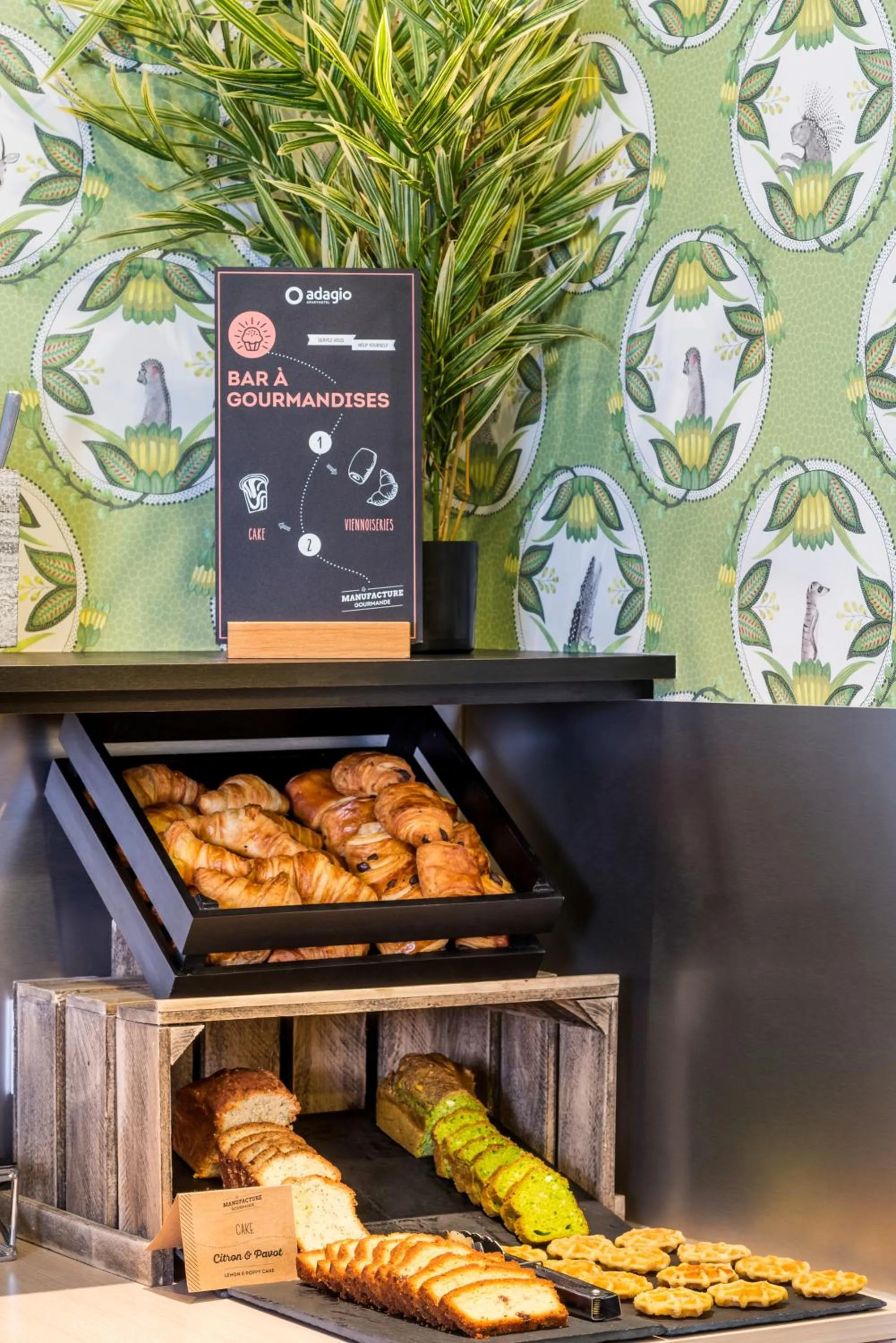 Buffet breakfast in Aparthotel Adagio La Defense Courbevoie