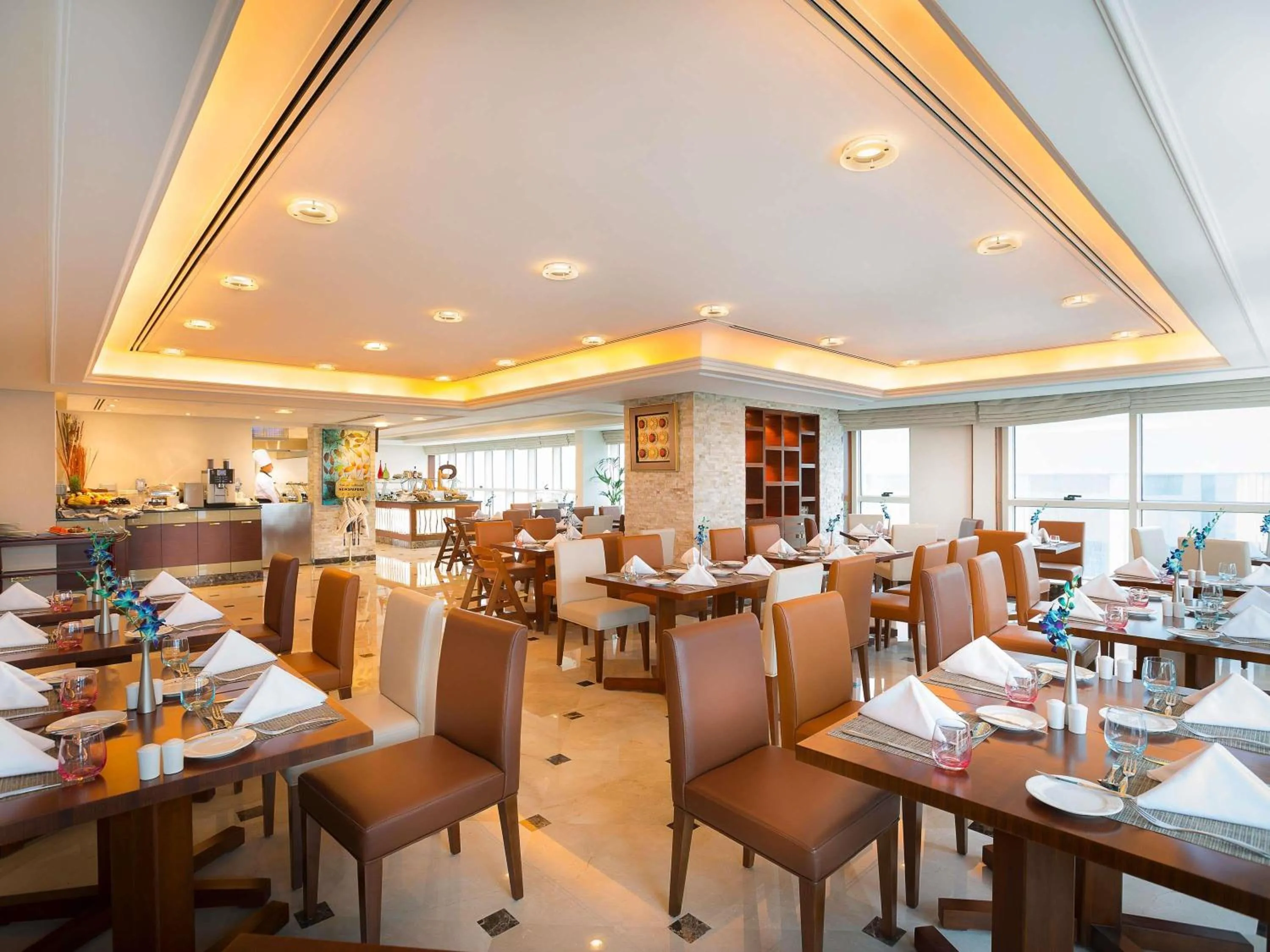 Restaurant/places to eat in Grand Mercure Majlis Residences Abu Dhabi