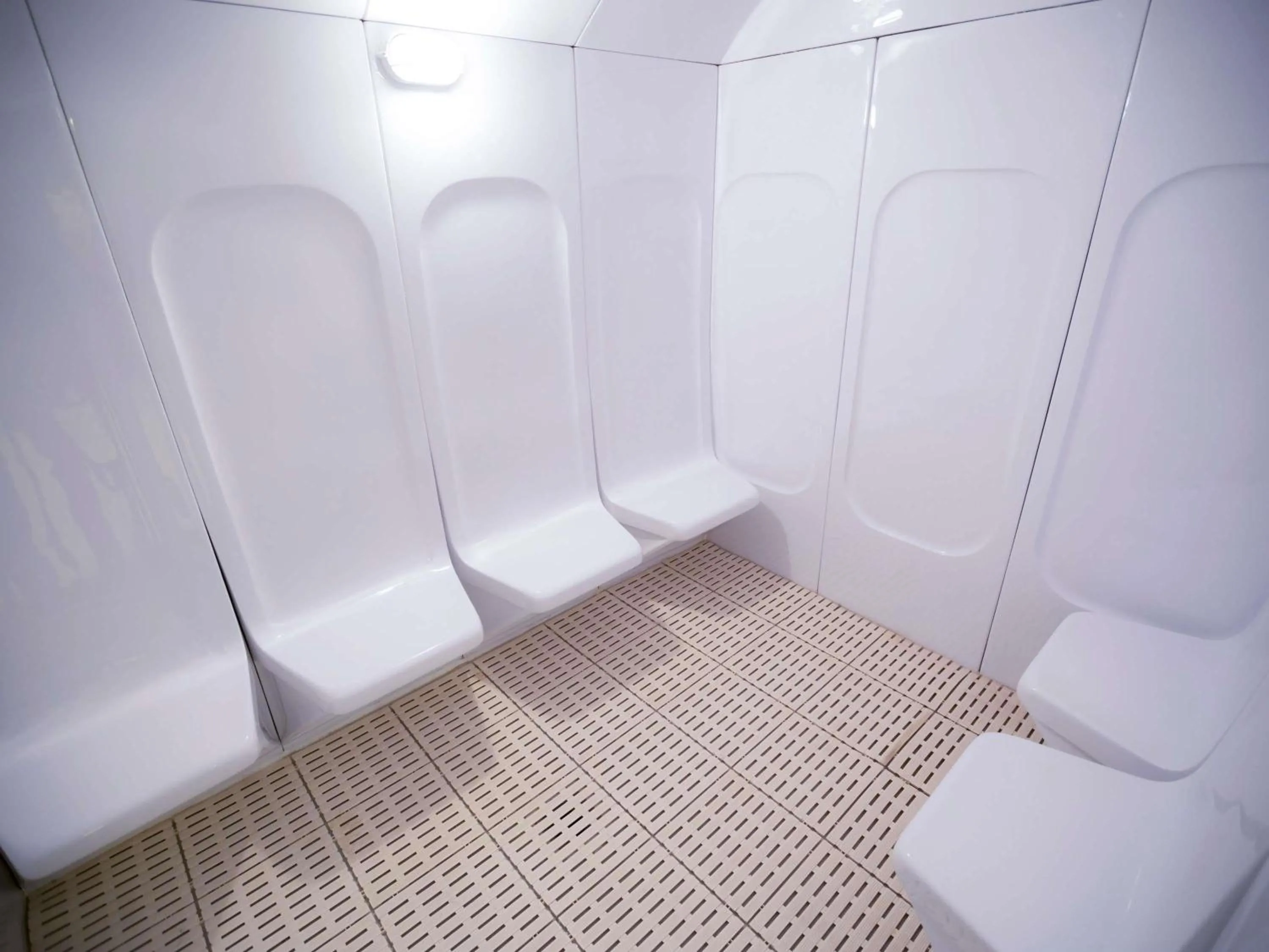 Spa and wellness centre/facilities in Grand Mercure Majlis Residences Abu Dhabi