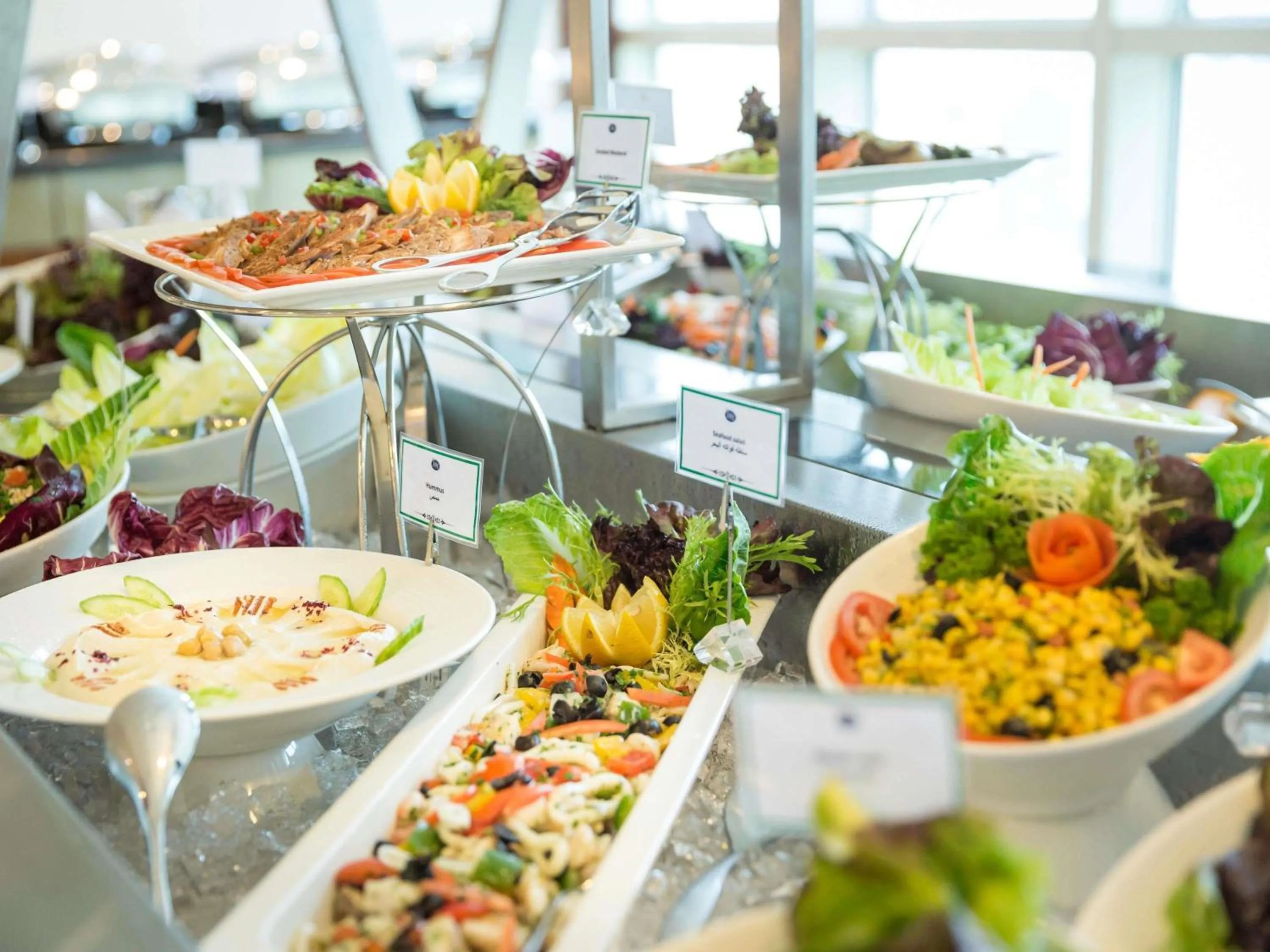 Restaurant/places to eat in Grand Mercure Majlis Residences Abu Dhabi