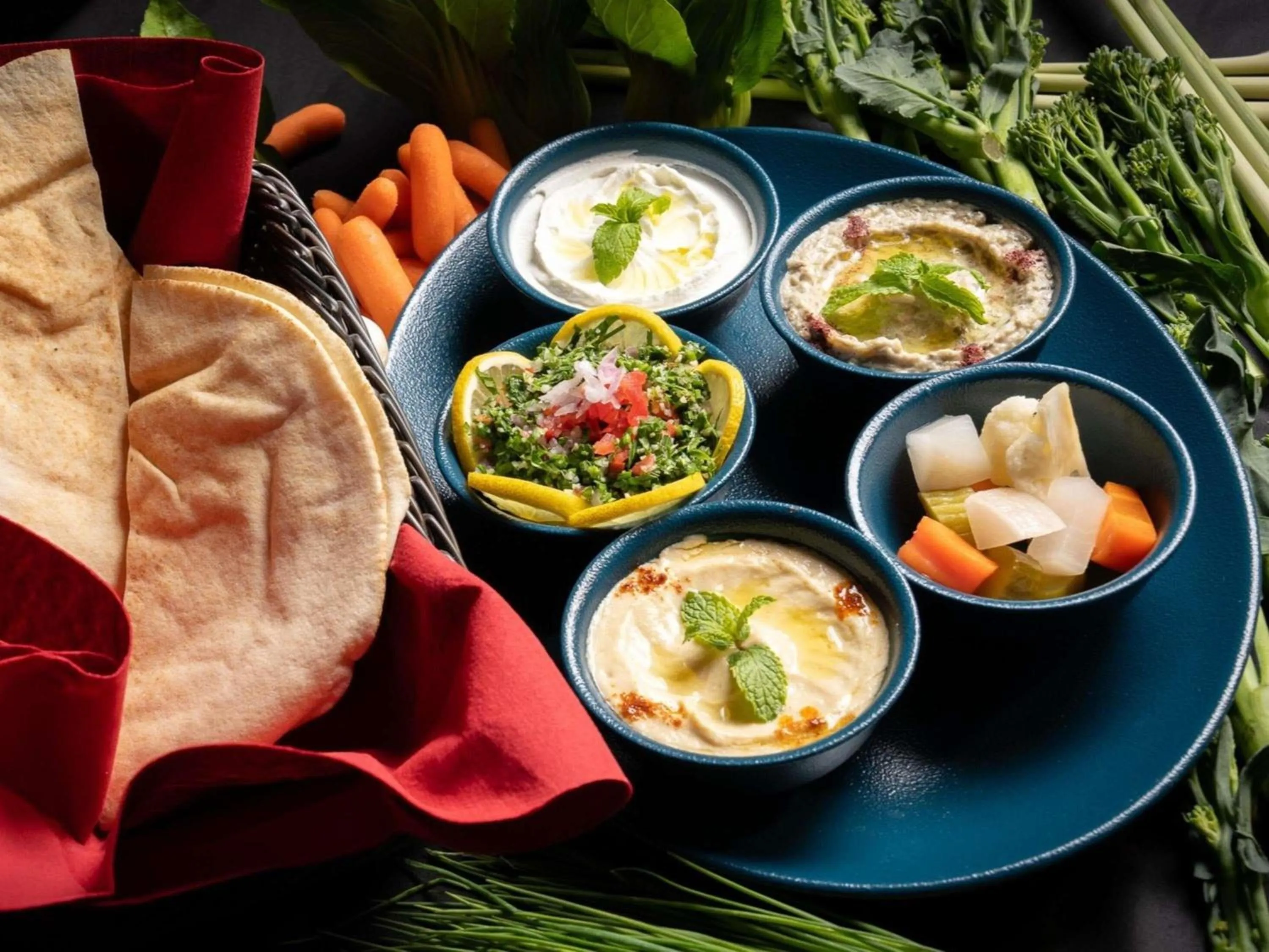 Restaurant/places to eat in Grand Mercure Majlis Residences Abu Dhabi