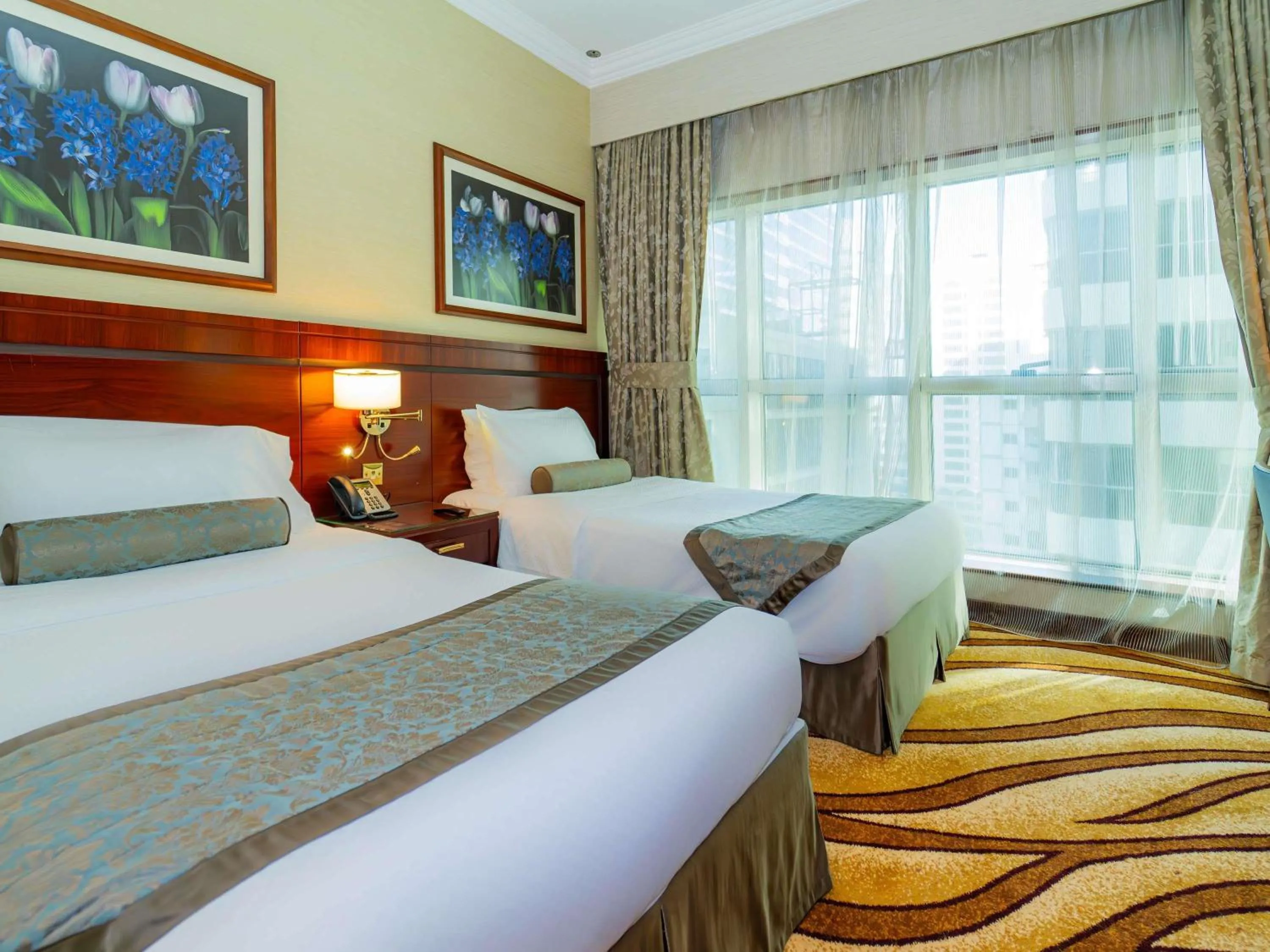 Bedroom, Bed in Grand Mercure Majlis Residences Abu Dhabi