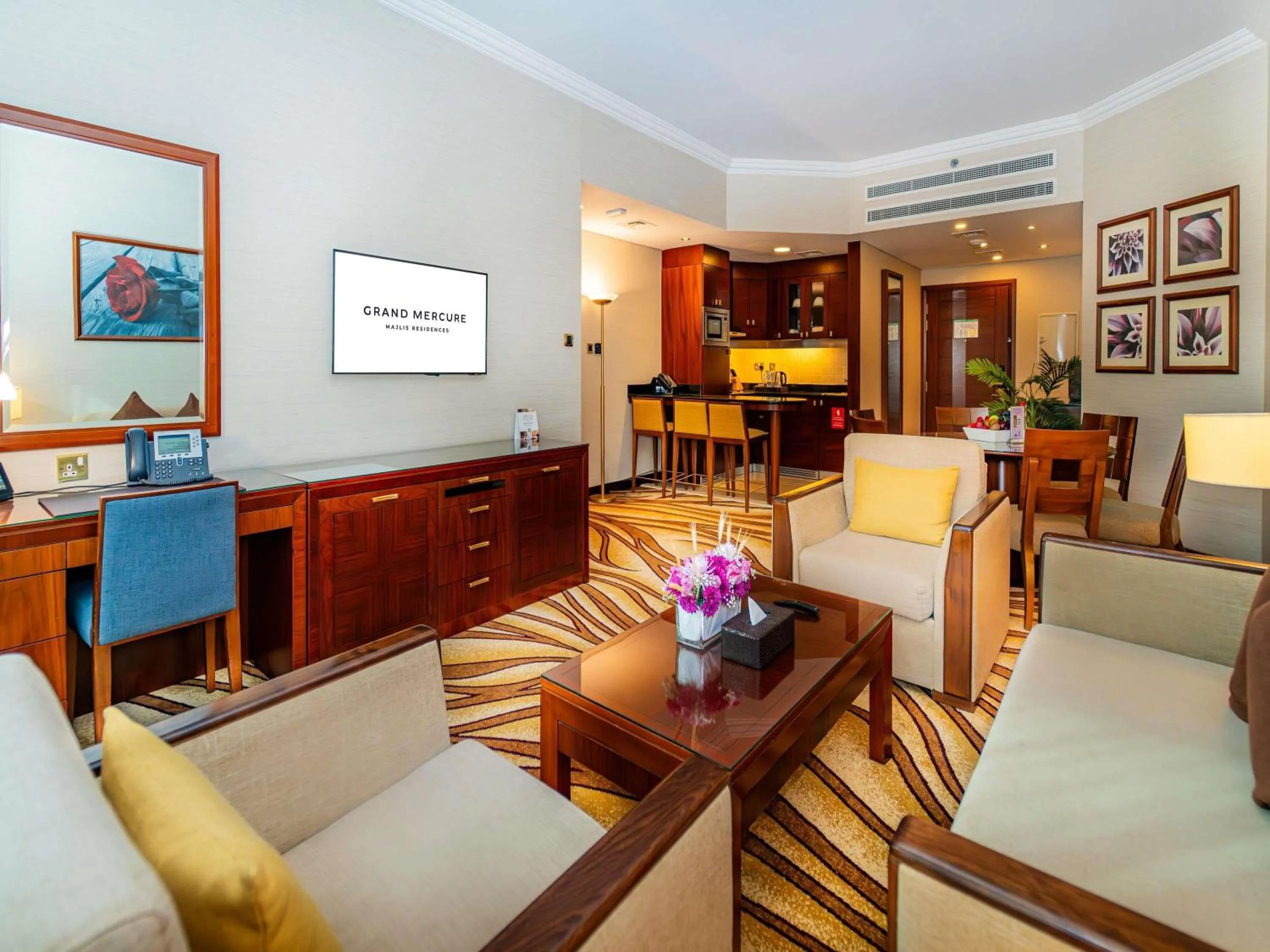 Bedroom in Grand Mercure Majlis Residences Abu Dhabi