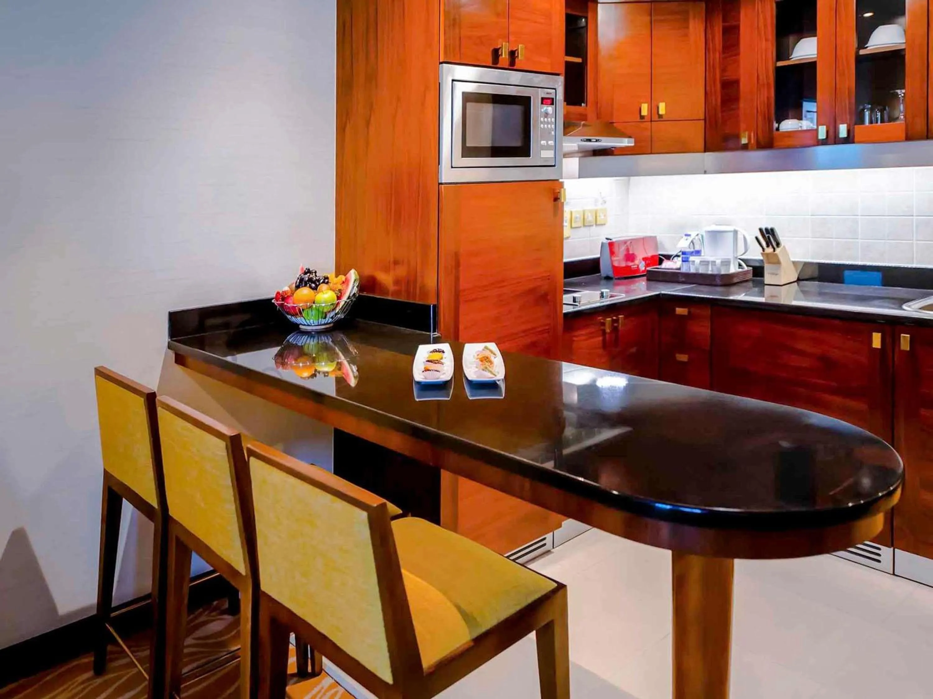 Bedroom in Grand Mercure Majlis Residences Abu Dhabi