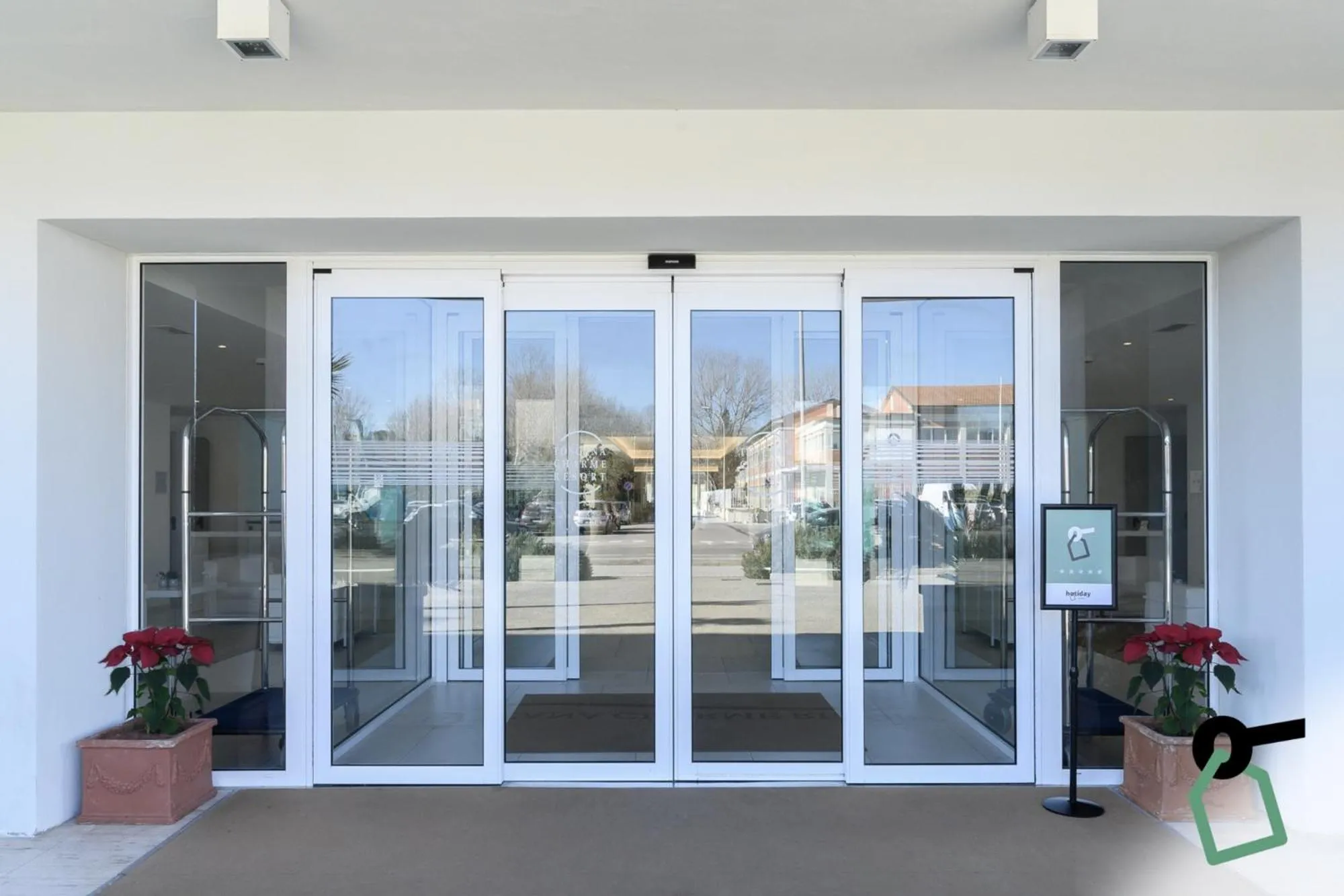 Facade/entrance in HOTIDAY Room Collection - Tirrenia