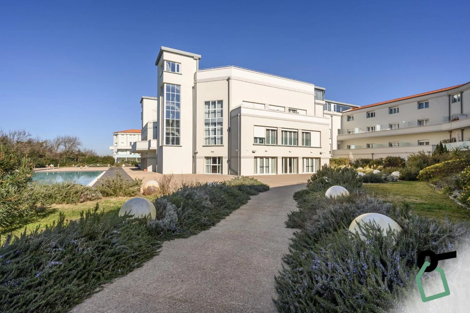 Property building in HOTIDAY Room Collection - Tirrenia