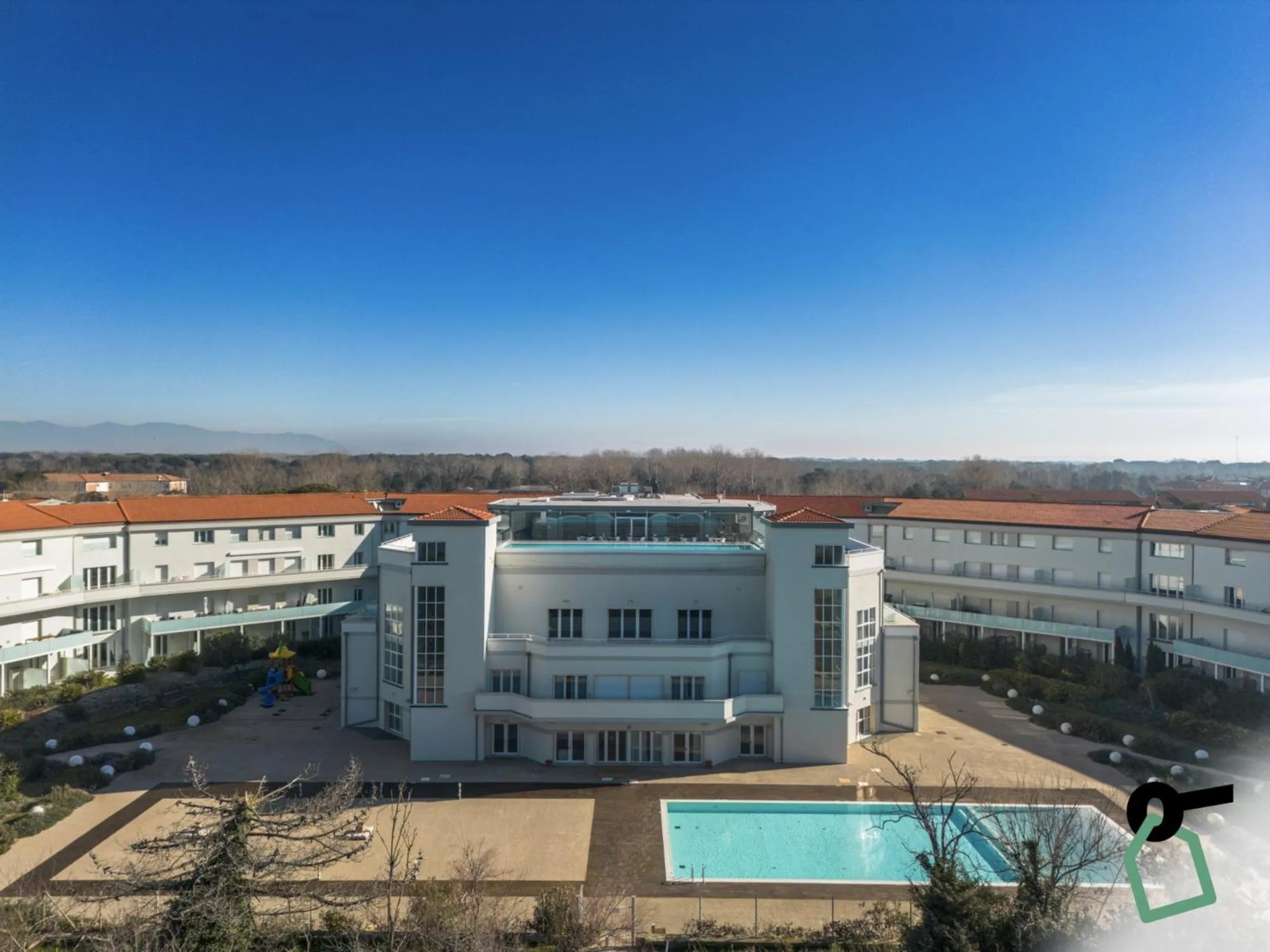 Property building in HOTIDAY Room Collection - Tirrenia