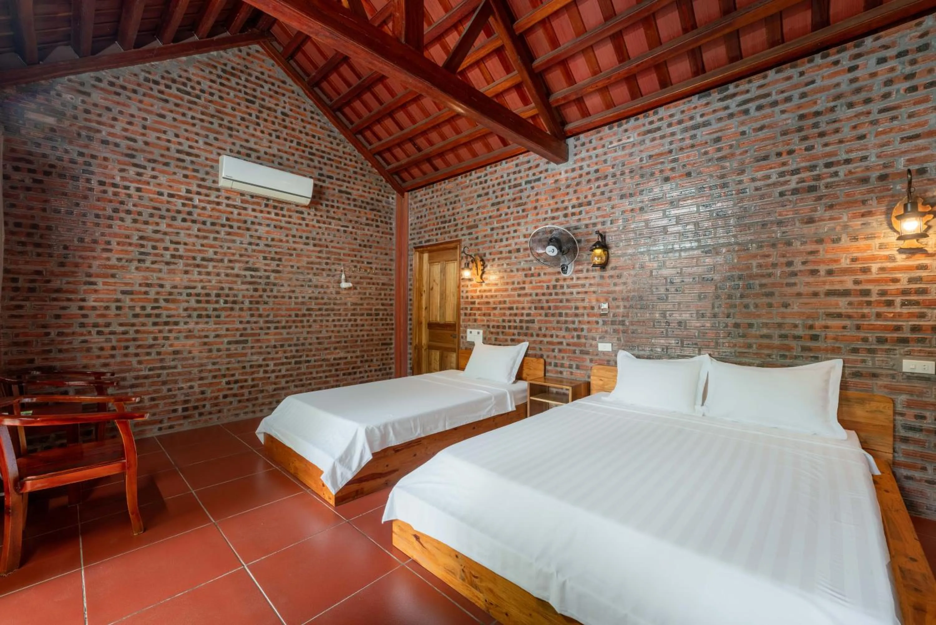 Photo of the whole room, Bed in Ninh Binh Family Homestay