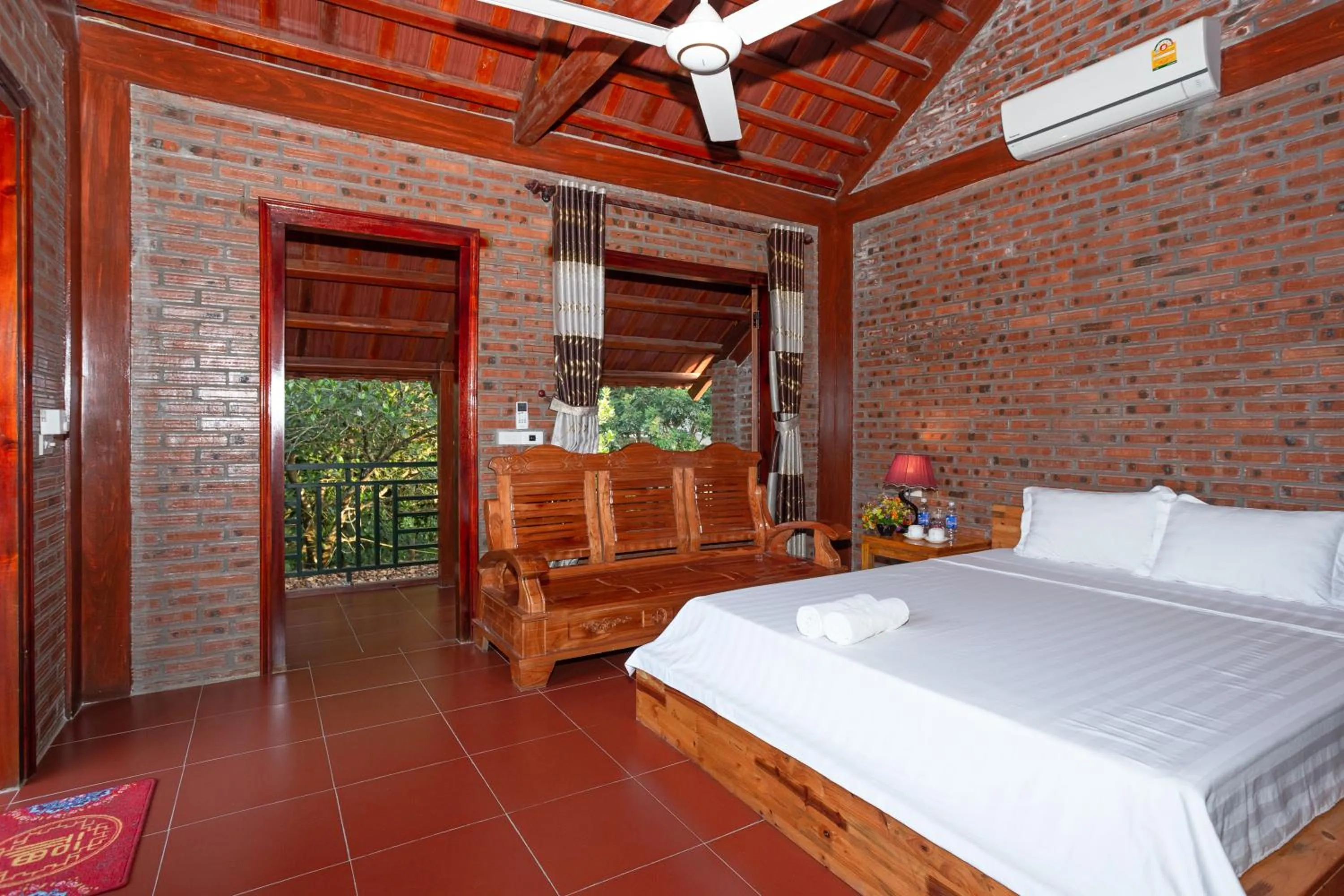 Bed in Ninh Binh Family Homestay