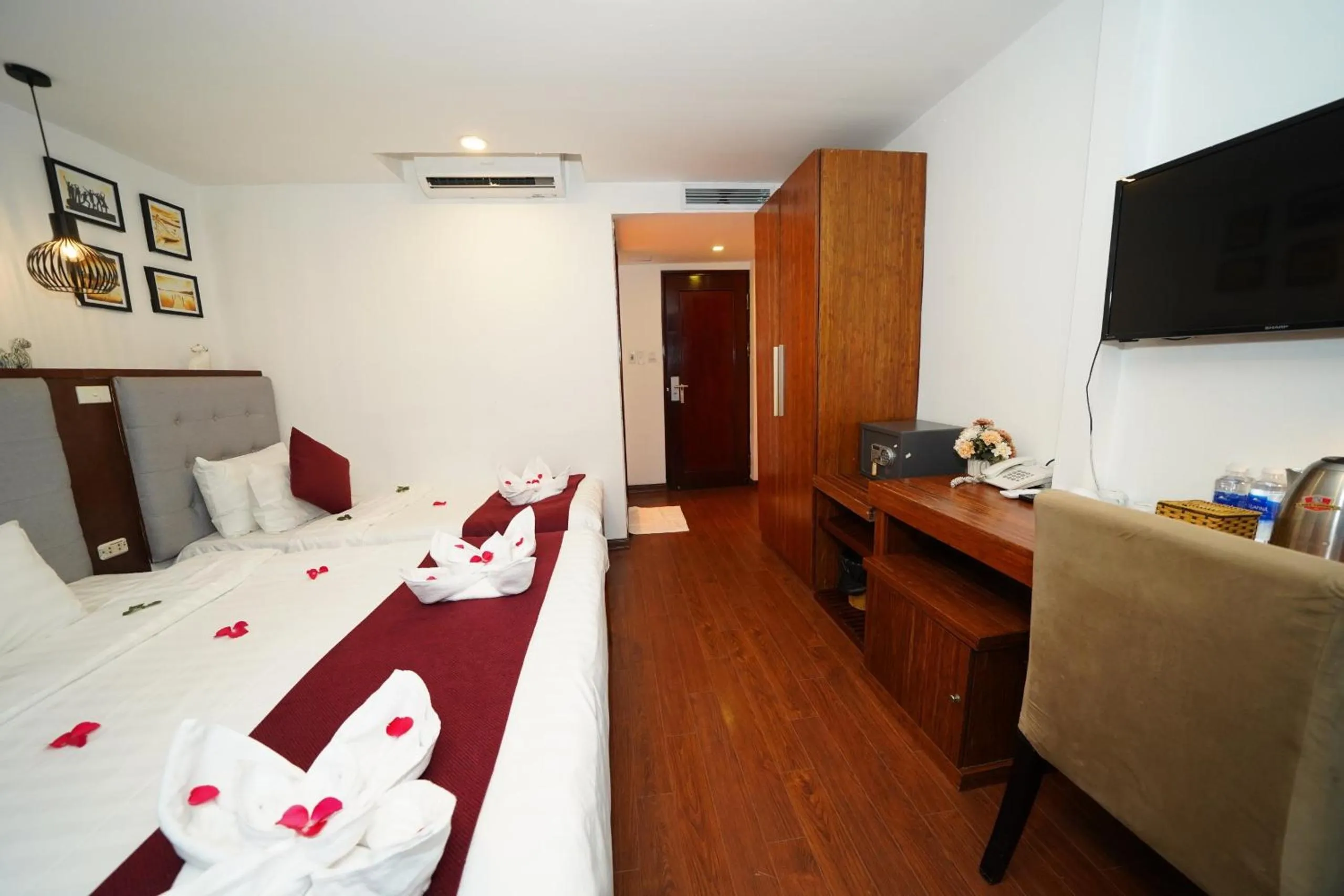 Bed in NT Elysian hotel