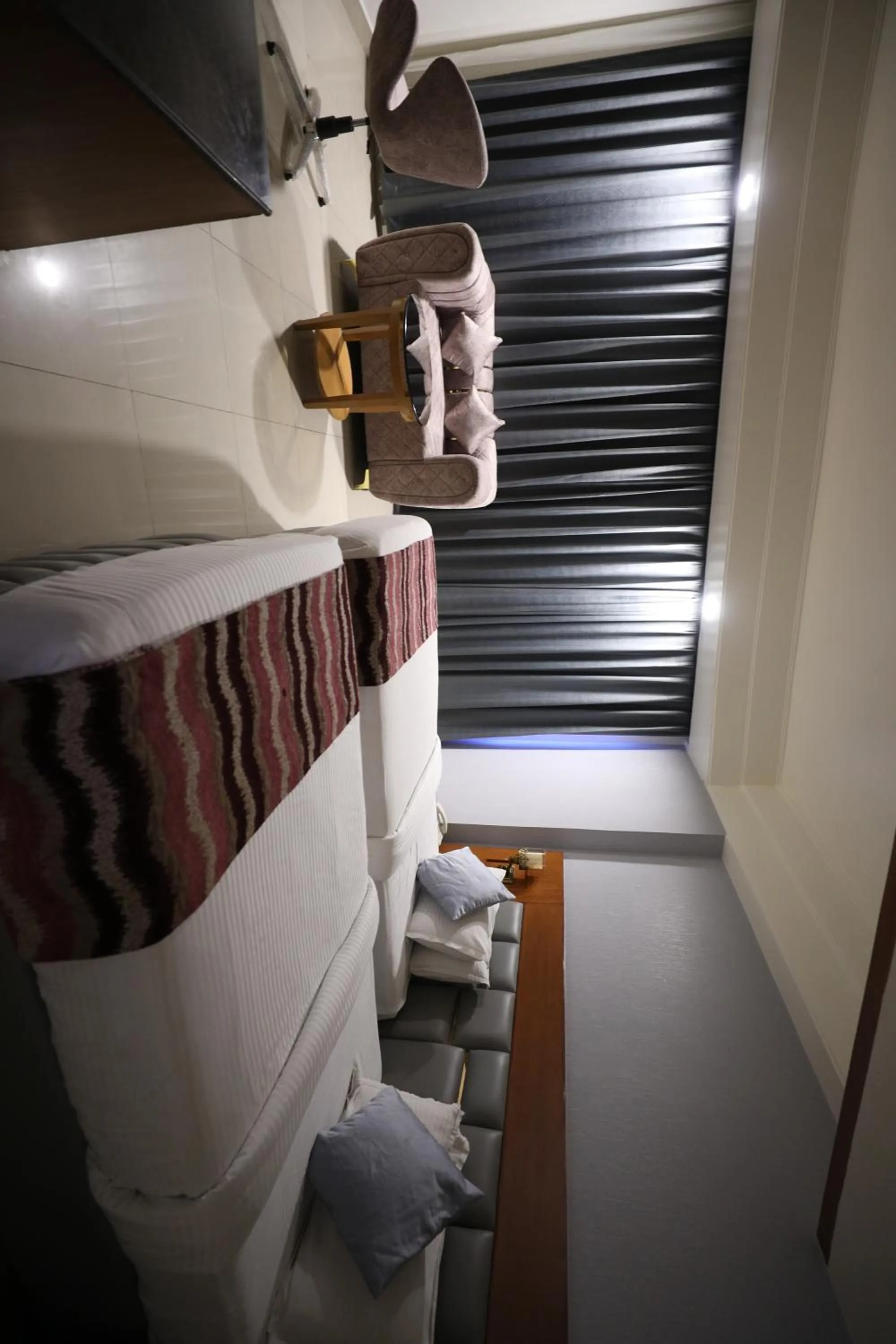 Property building, Bed in Eastin Hotels- Madhapur