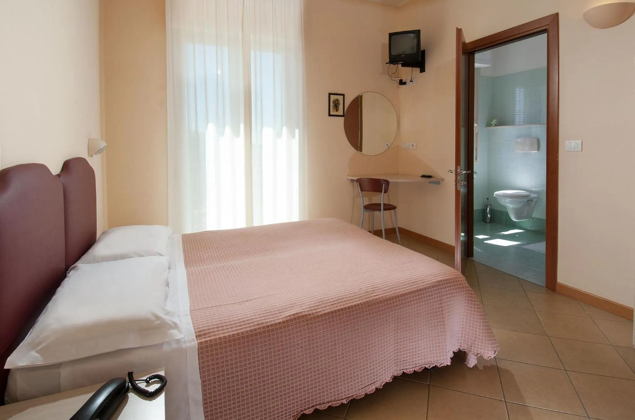 Bed in Hotel Souvenir