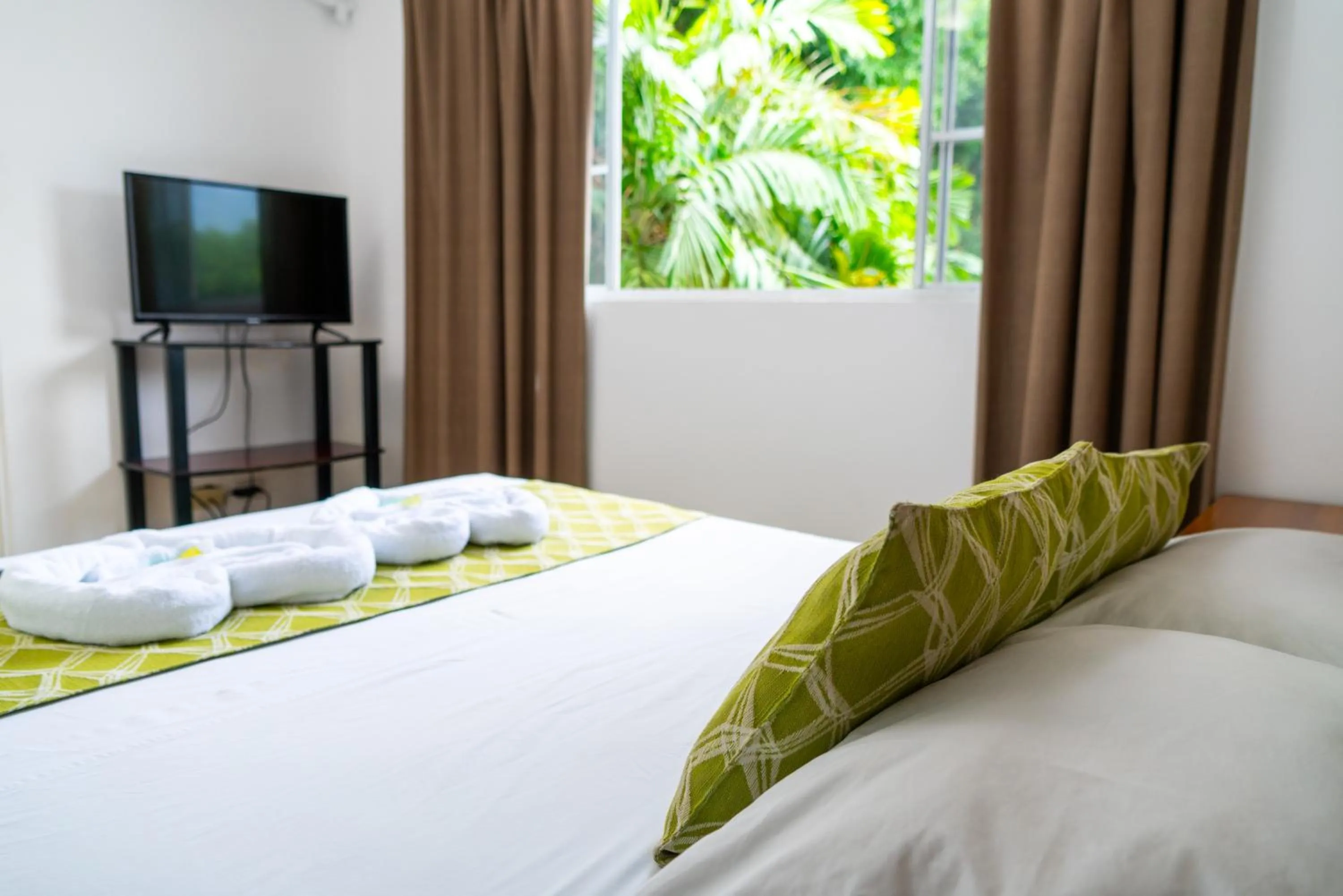 TV and multimedia, Bed in Suites & Apartments San Benito - Zona Rosa