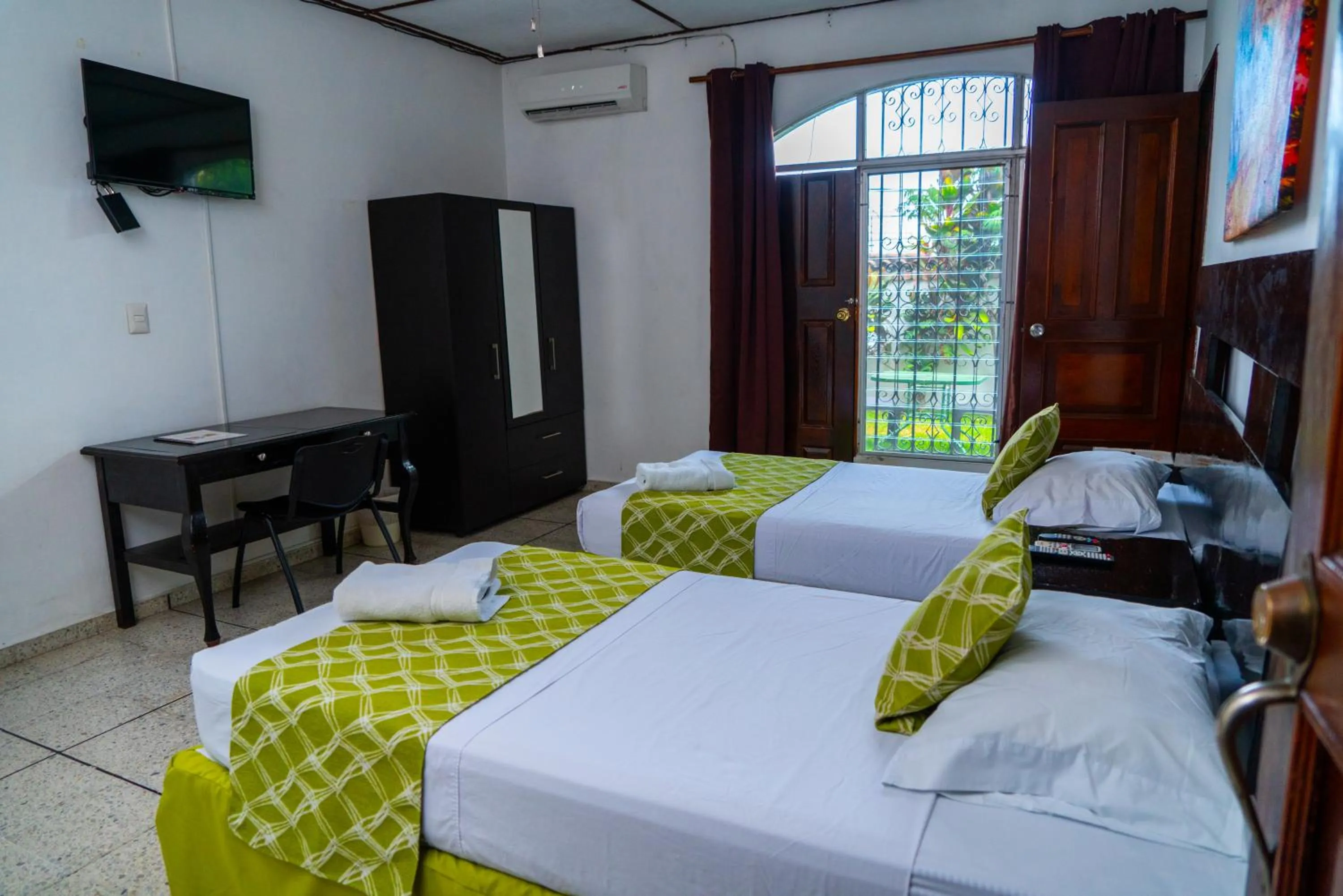 Bed in Suites & Apartments San Benito - Zona Rosa