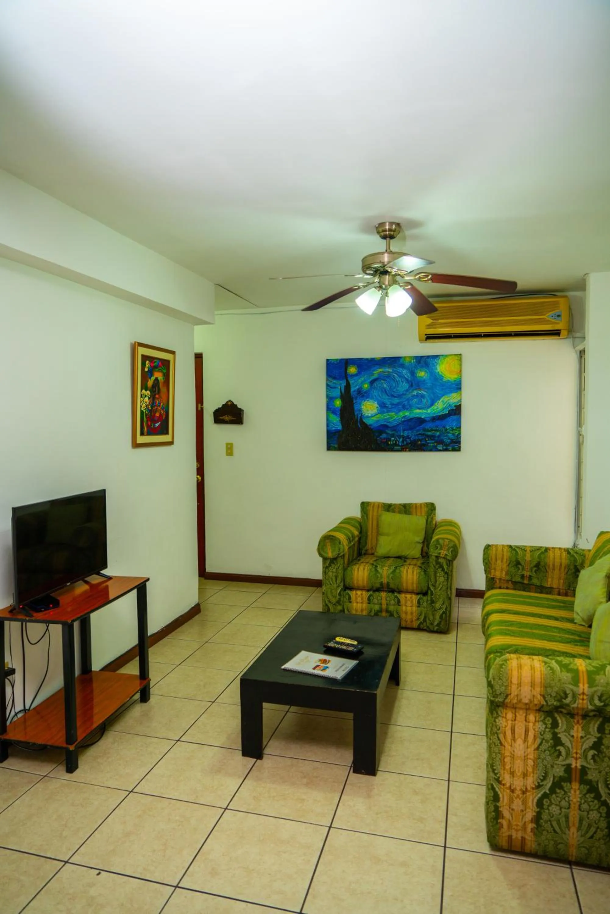 Living room in Suites & Apartments San Benito - Zona Rosa