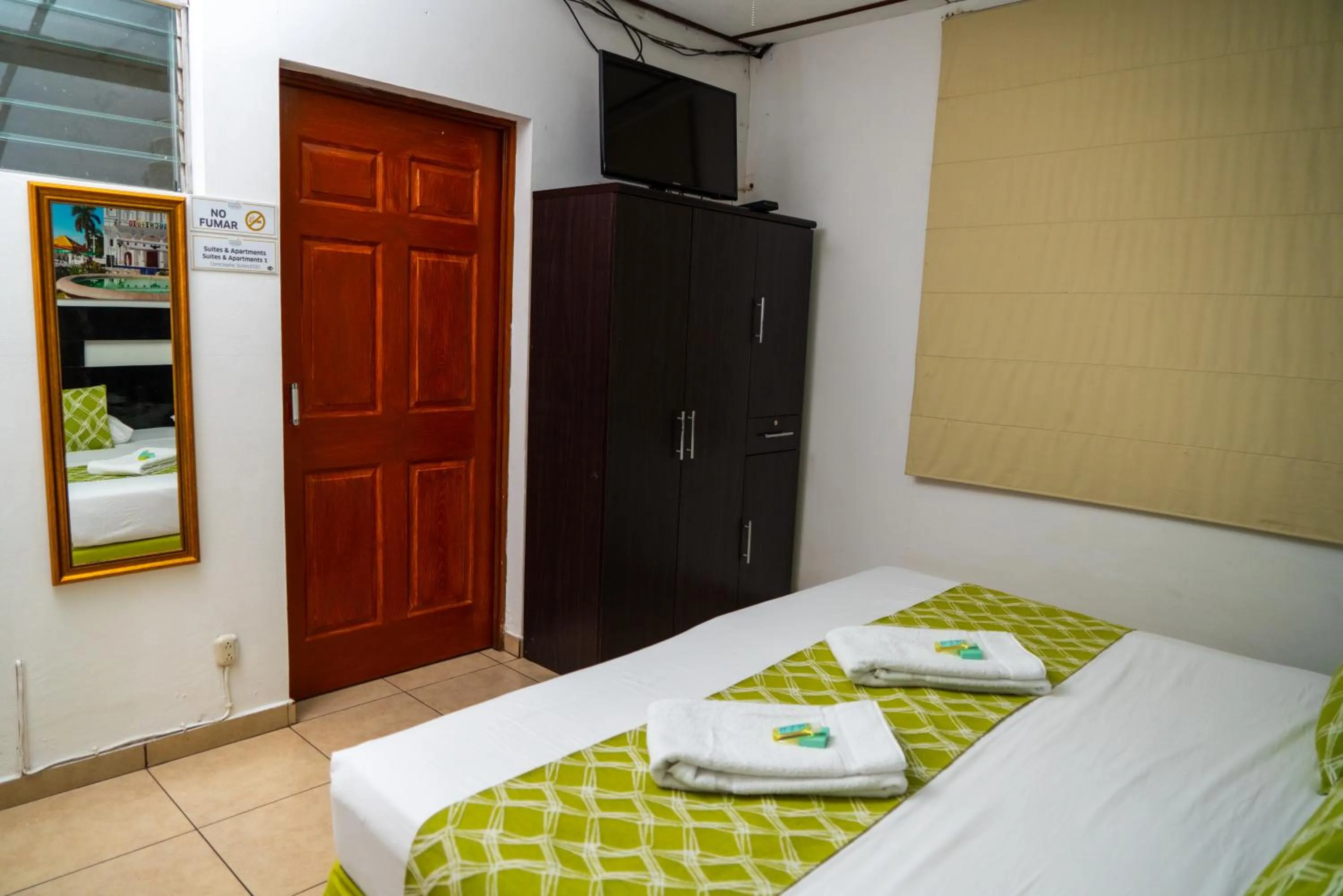 Bedroom, Bed in Suites & Apartments San Benito - Zona Rosa