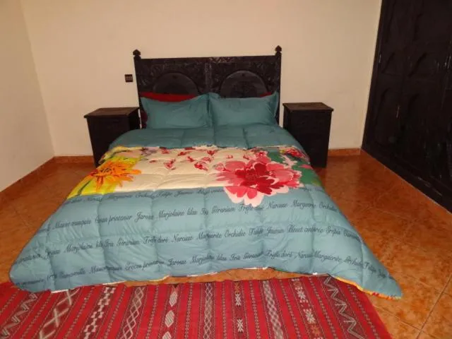 Property building, Bed in Manis Apartment Set in a Hotel Area