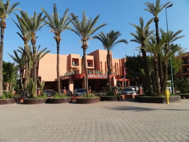 Manis Apartment Set in a Hotel Area