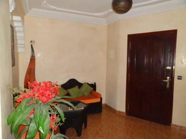 Manis Apartment Set in a Hotel Area