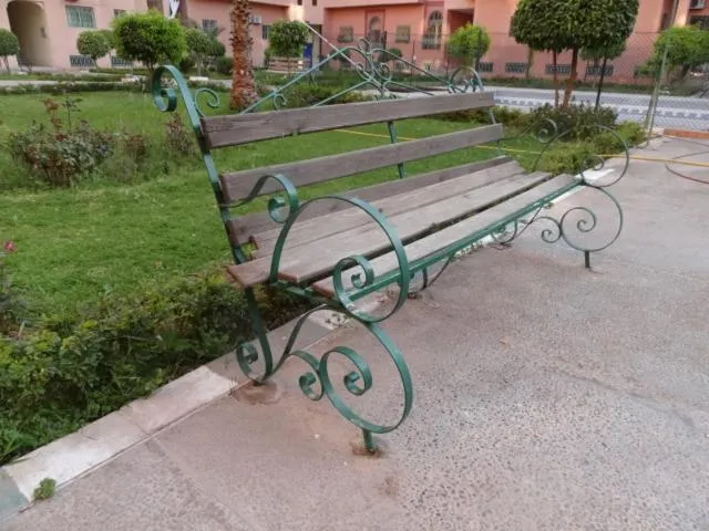 Manis Apartment Set in a Hotel Area