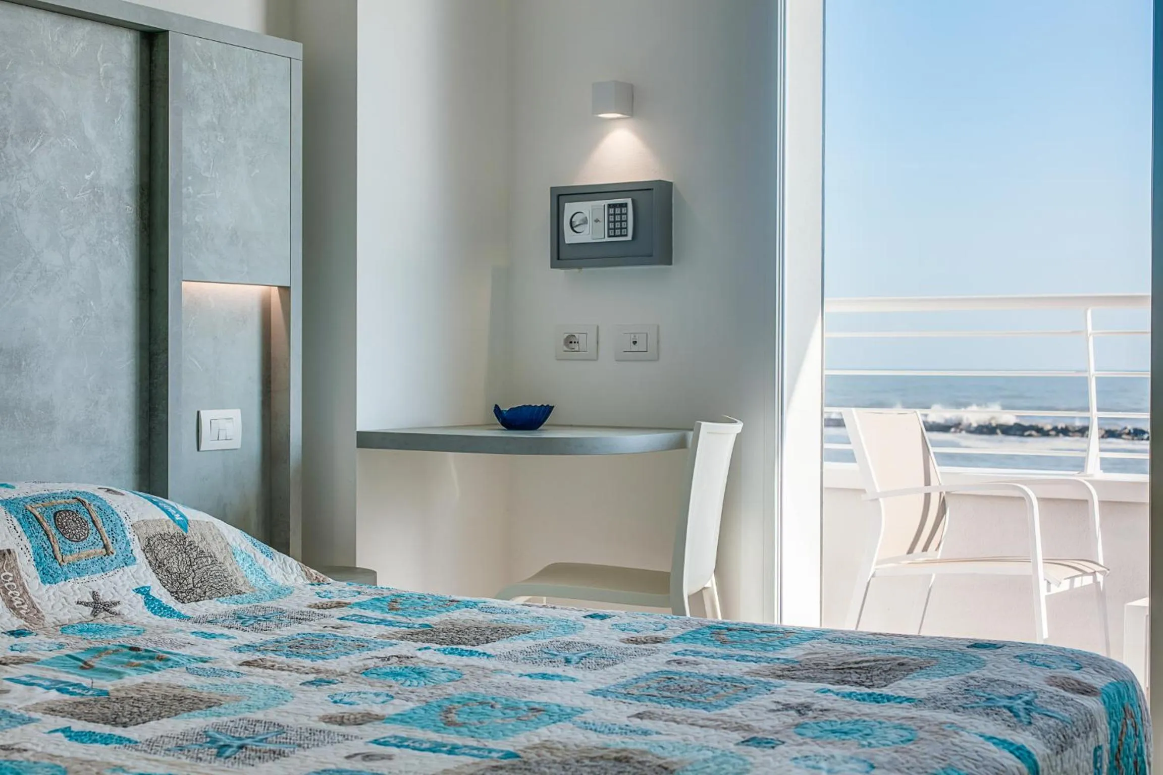 Bed in Hotel Asiago Beach