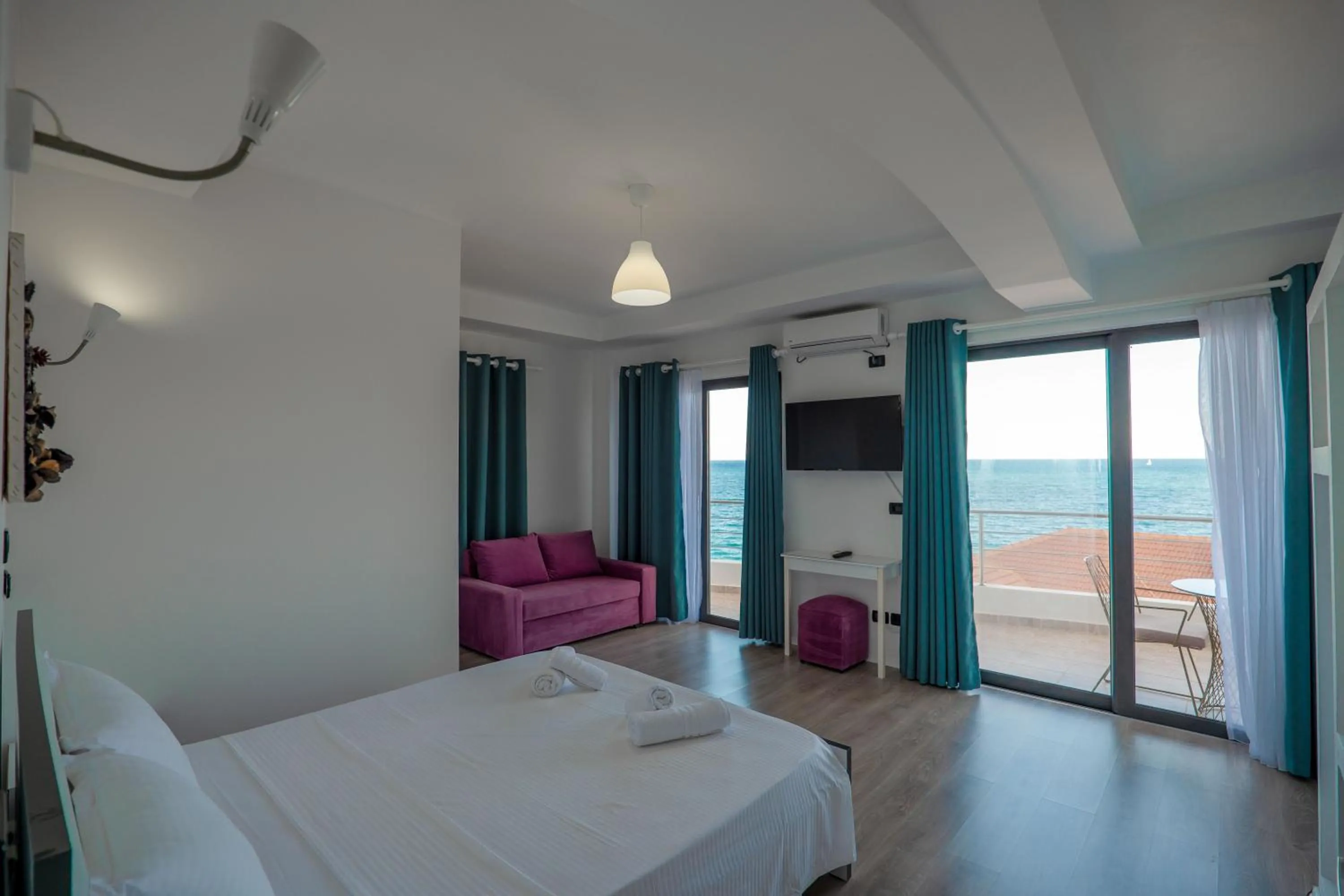 El Mare Hotel