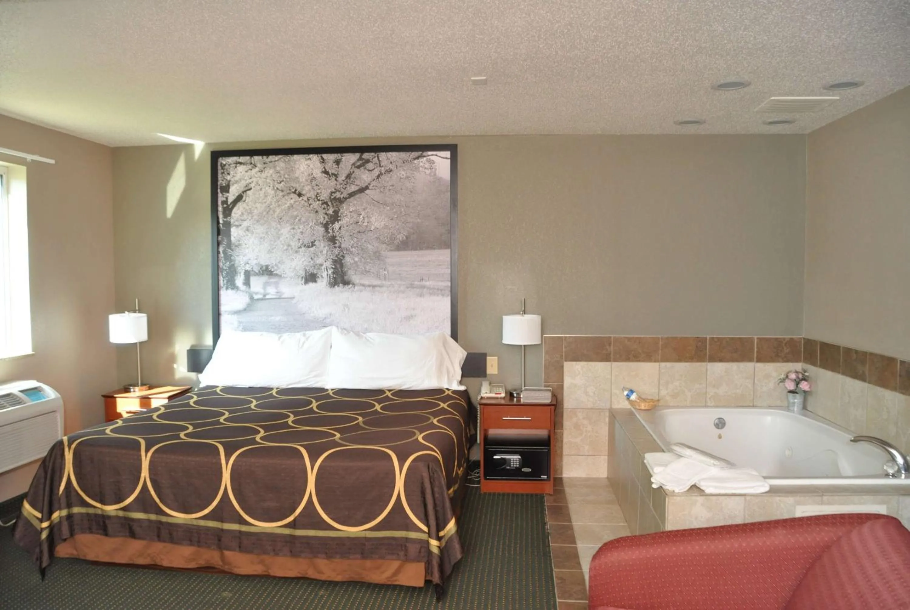 Photo of the whole room, Bed in Super 8 by Wyndham Clearfield