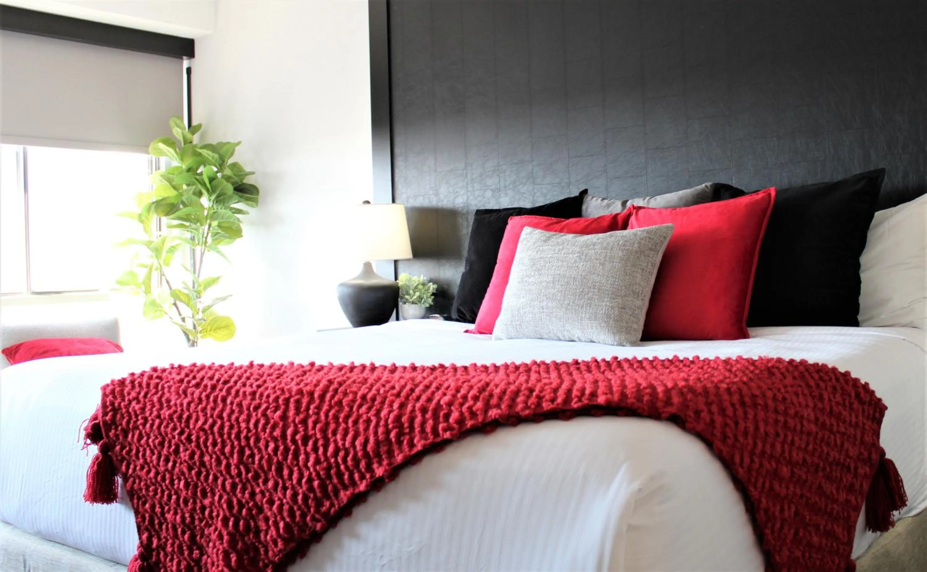 Bed in Ramada Plaza by Wyndham Regina Downtown