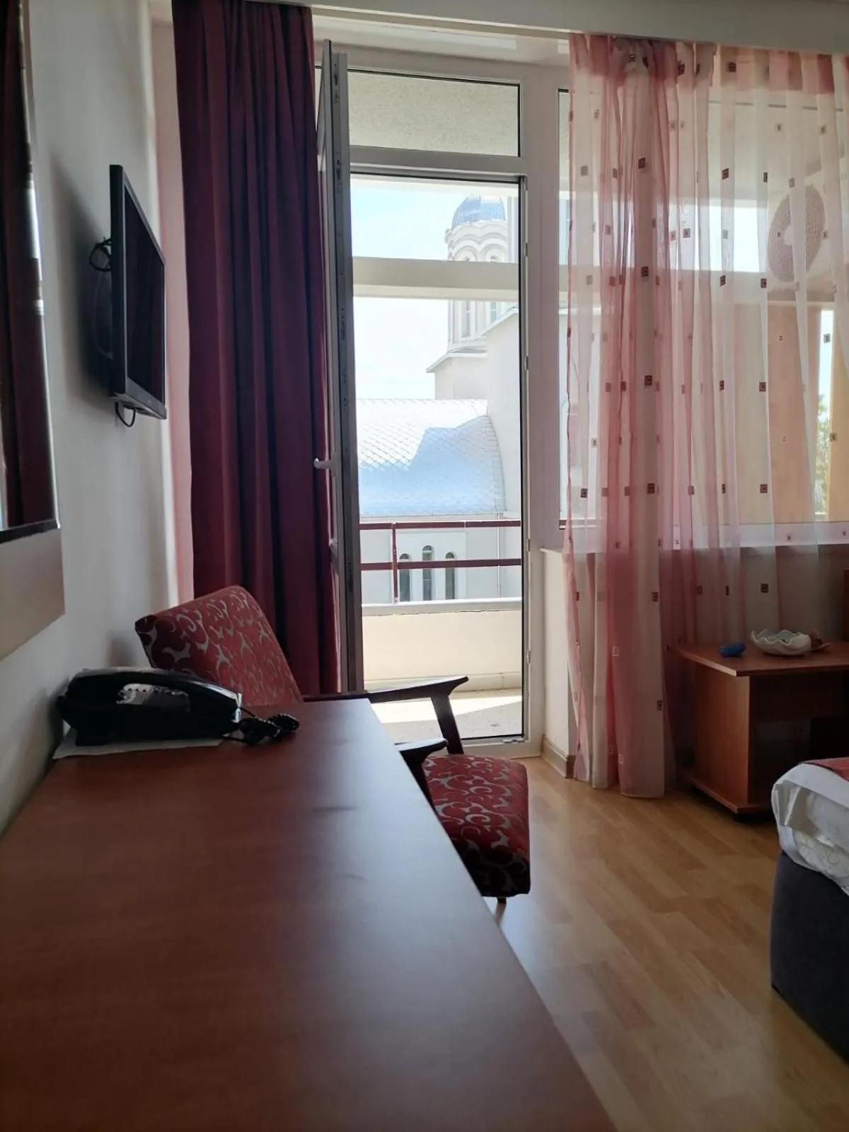 Property building, Bed in Hotel Tomis Neptun
