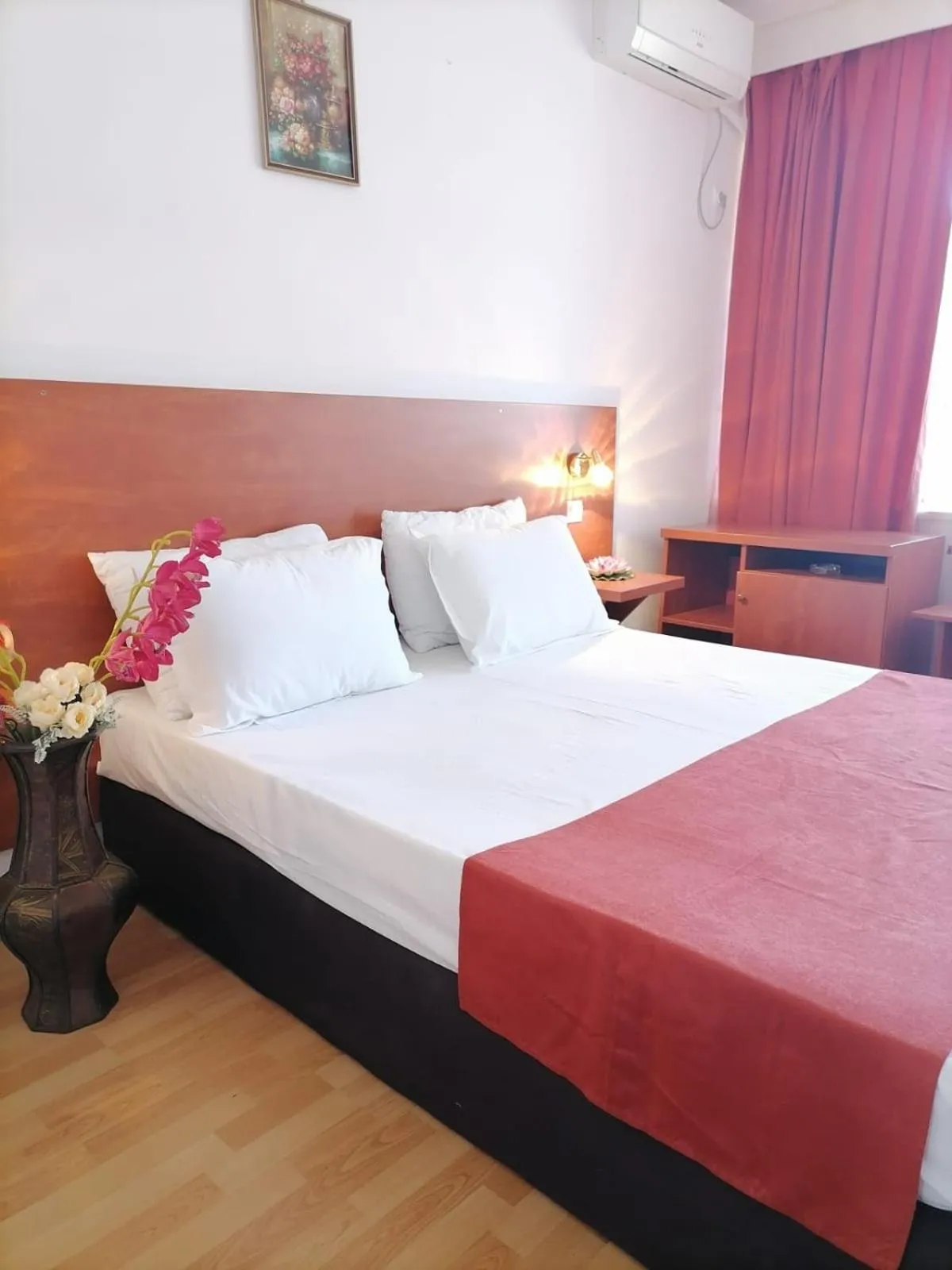 Bed in Hotel Tomis Neptun