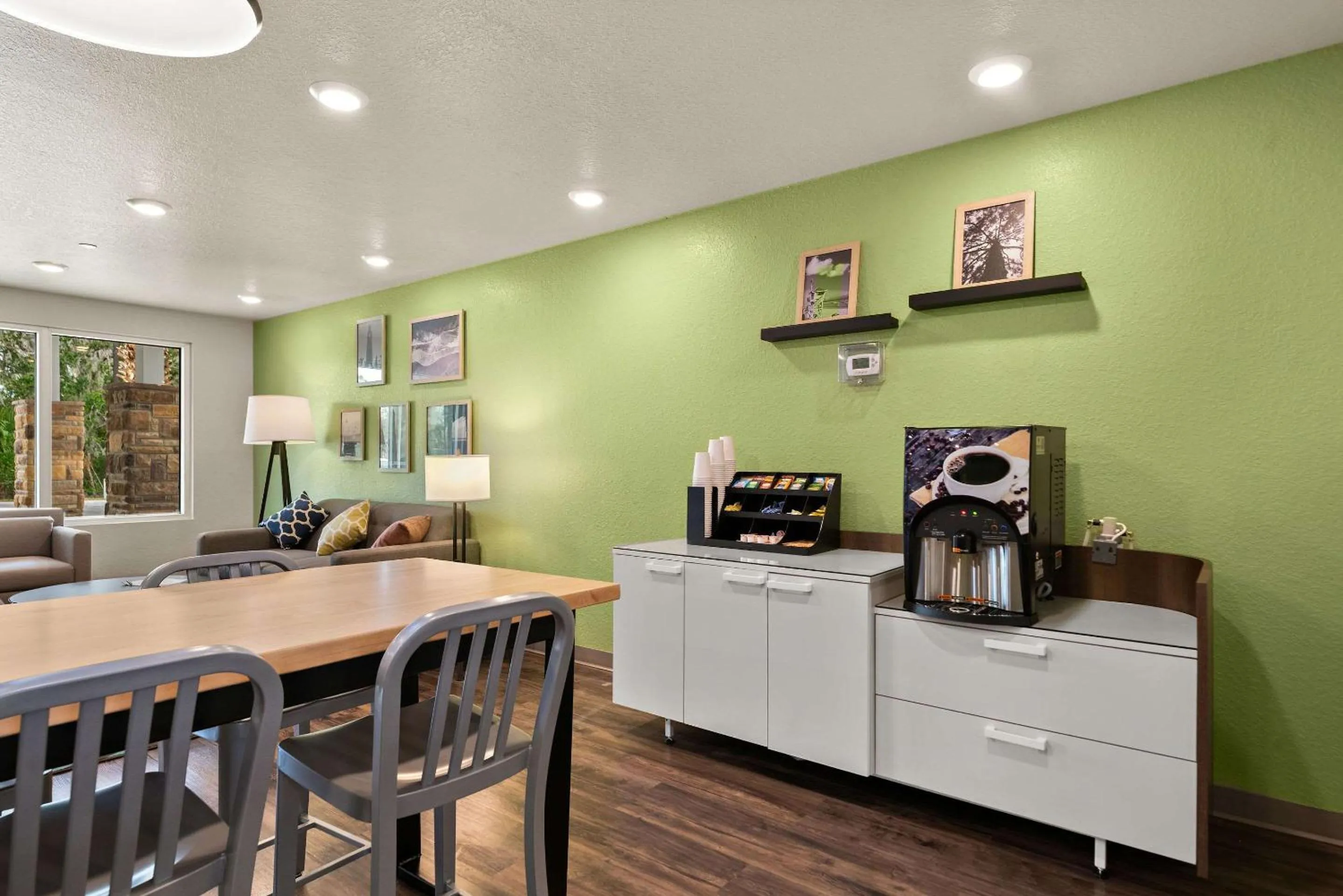 Lobby or reception in WoodSpring Suites Port Orange - Daytona Beach