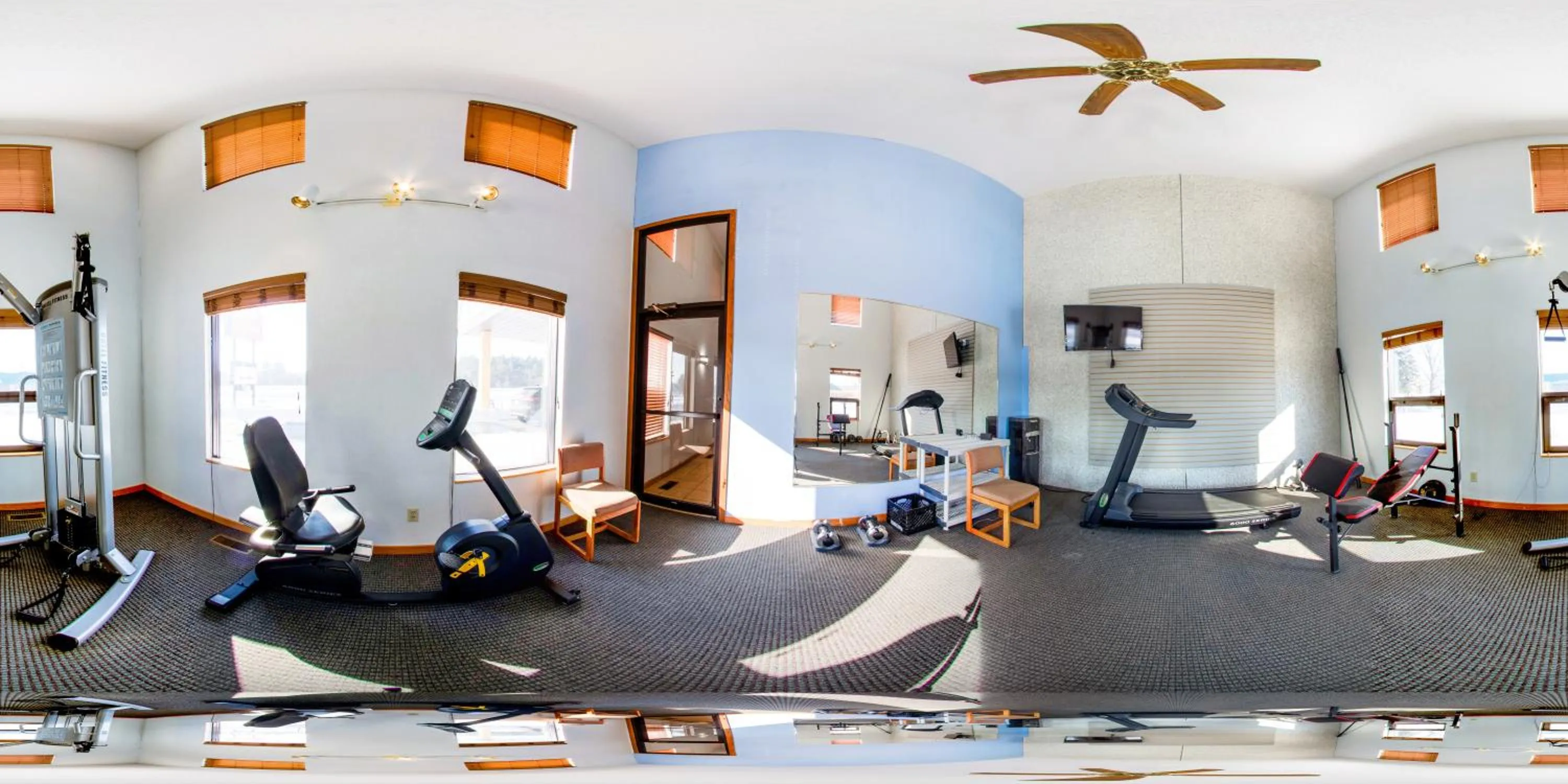 Econo Lodge Inn & Suites Wisconsin Dells