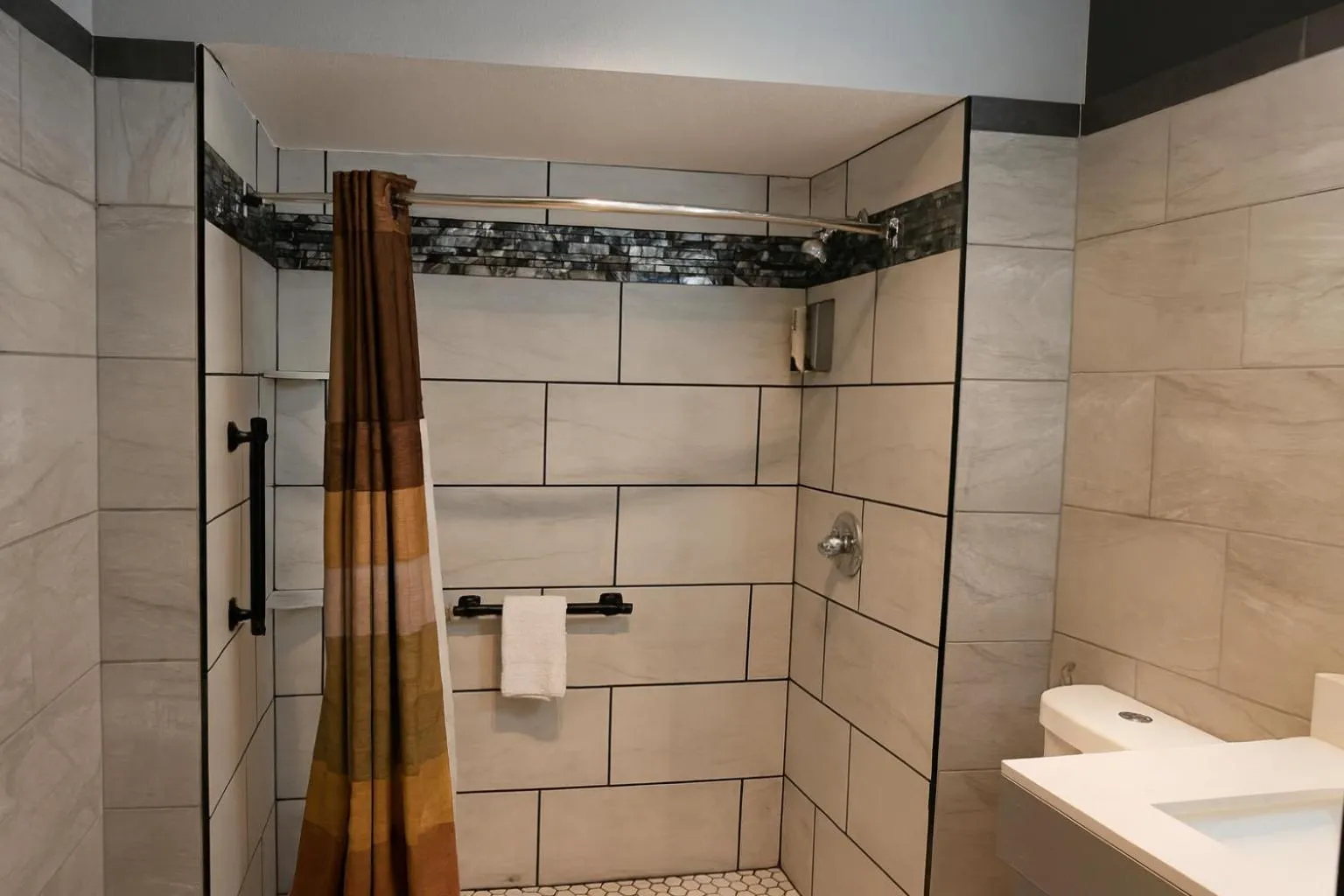 Bathroom in Mountain Star Inn