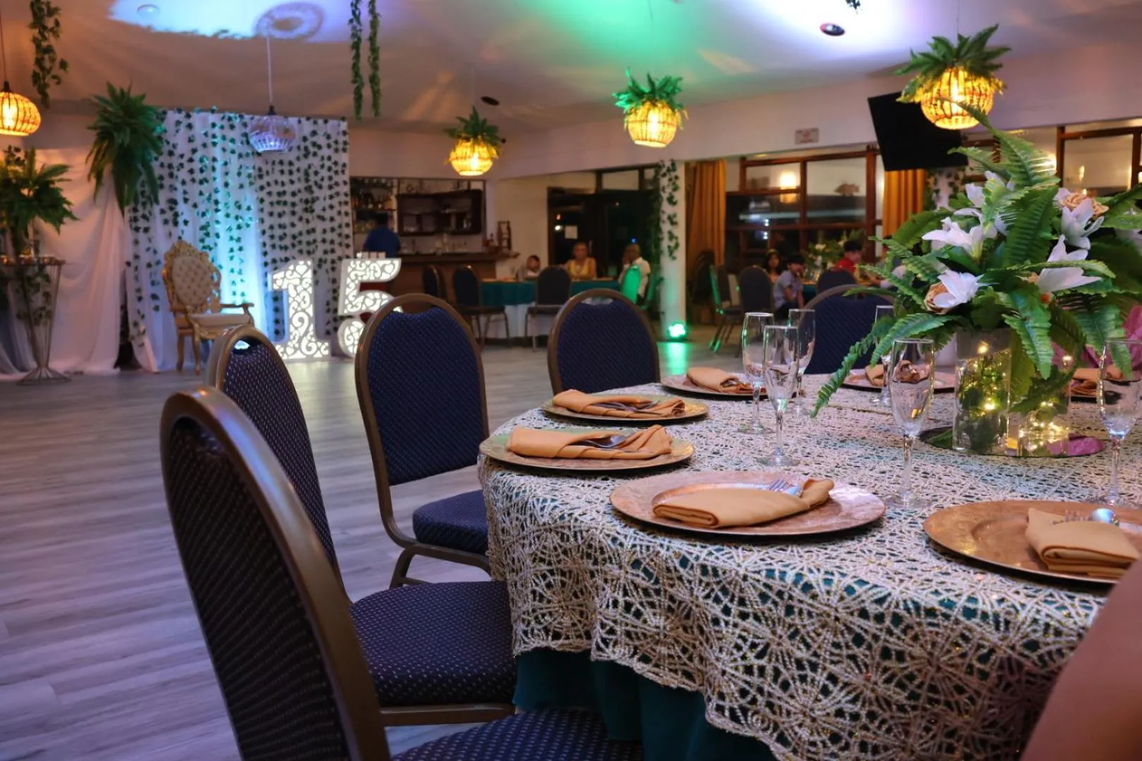 Restaurant/places to eat in Hotel Partenon Beach