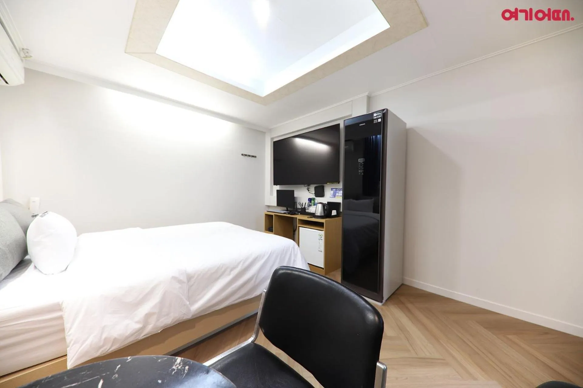 Bed in Number 25 Hotel